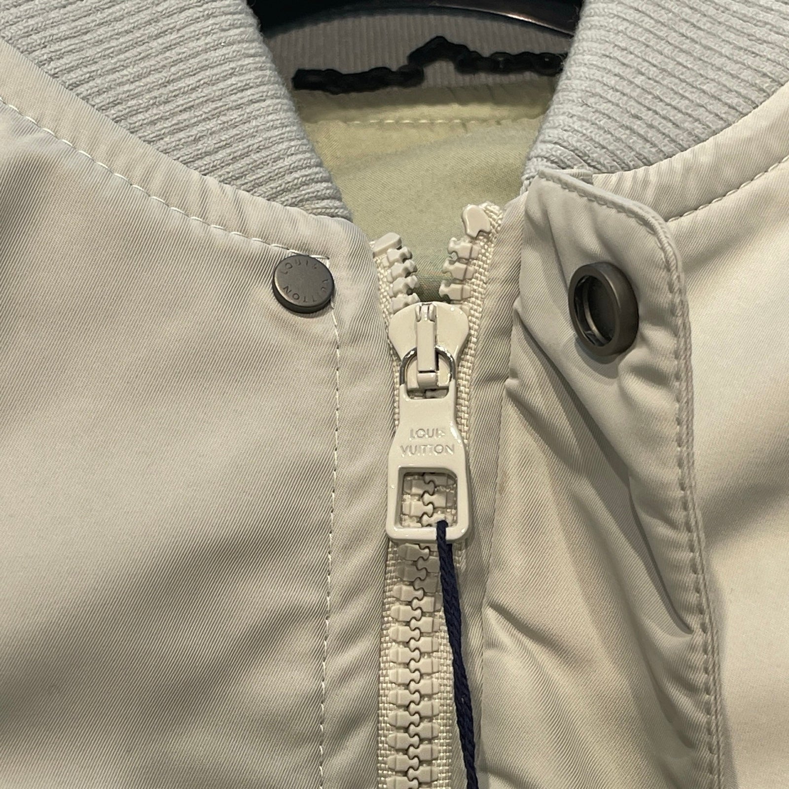 LOUIS VUITTON 2023AW Embroidered Technical Bomber Jacket 1ABXT1 Size 44