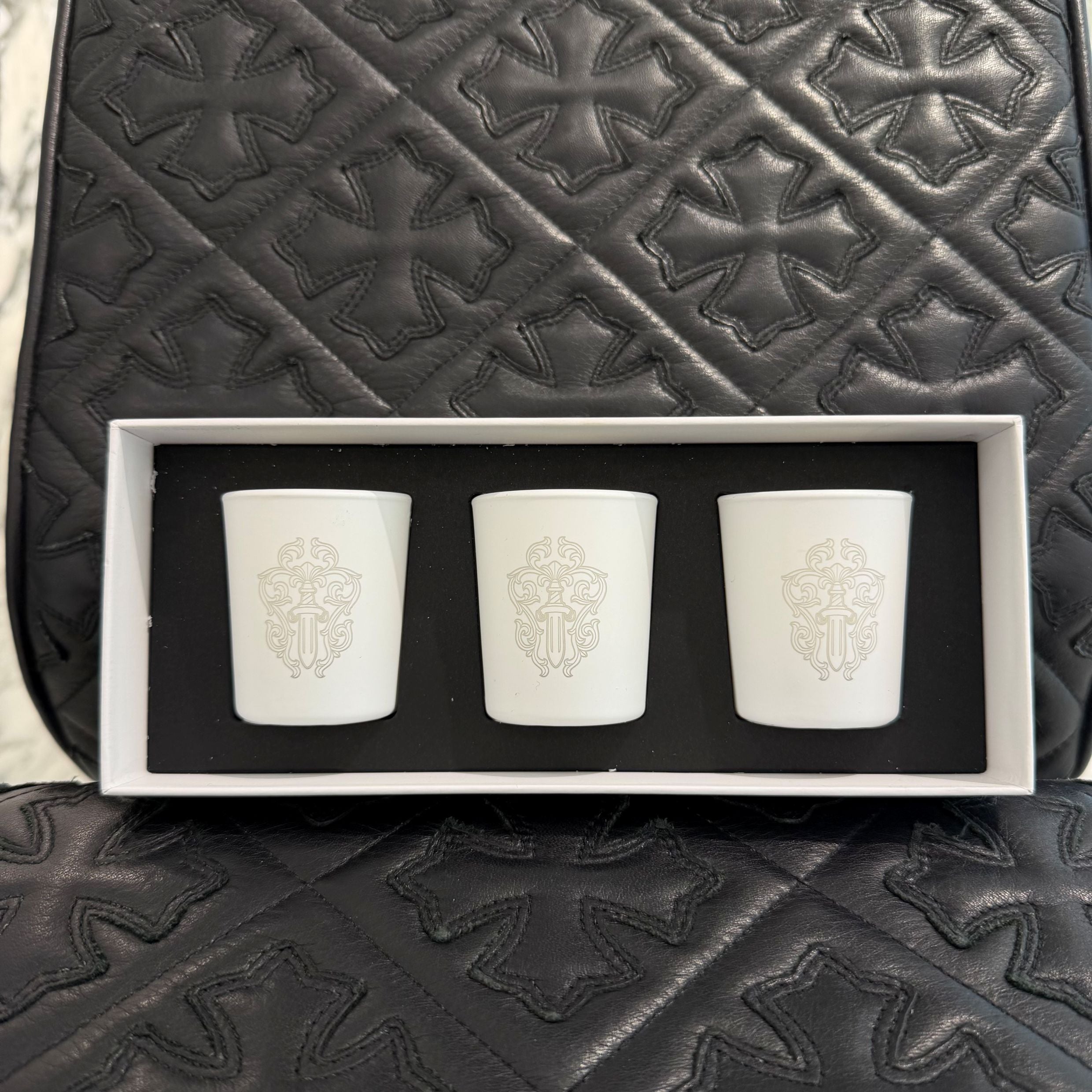 CHROME HEARTS +22+ Aroma Candle Set Net Wt.total 3.7 Oz. / 105g