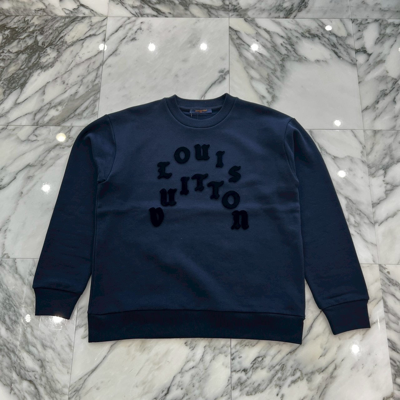 LOUIS VUITTON 2023SS Tufted Logo Crew Neck Sweatshirt HOY42W Size L ルイヴィトン タフタージュ ロゴクルーネック スウェット サイズL