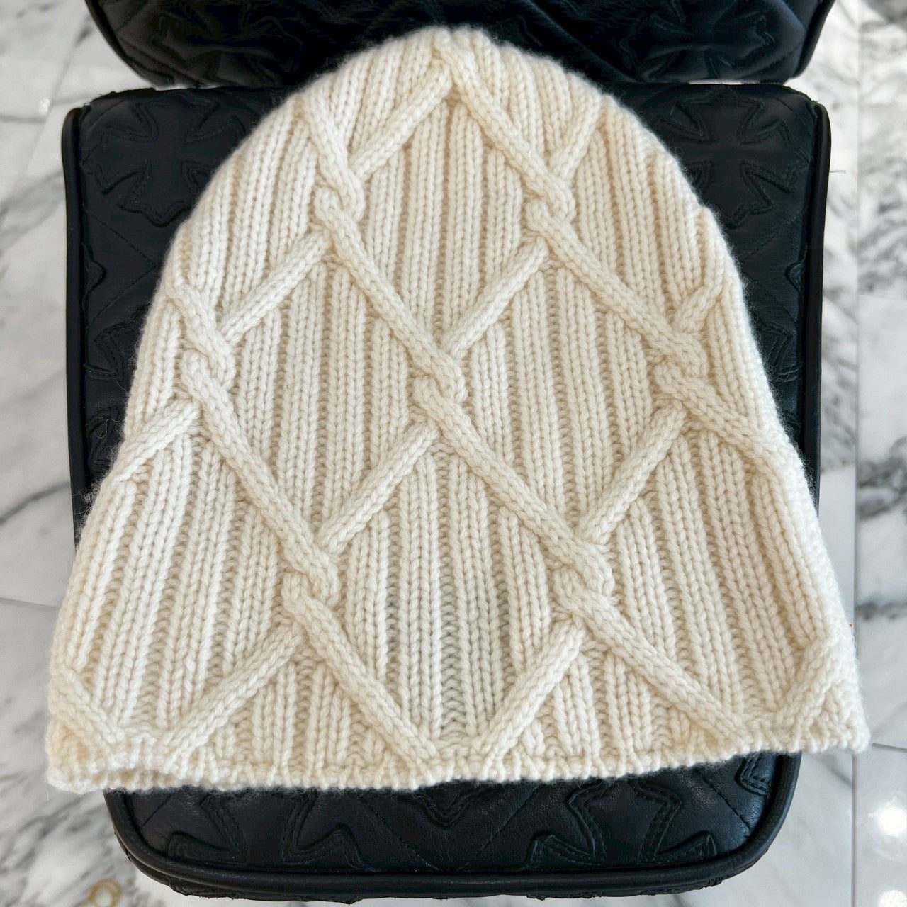 CHANEL Coco Mark Cashmere Cable Knit Beanie シャネル ココマーク カシミア ケーブルニット ビーニー
