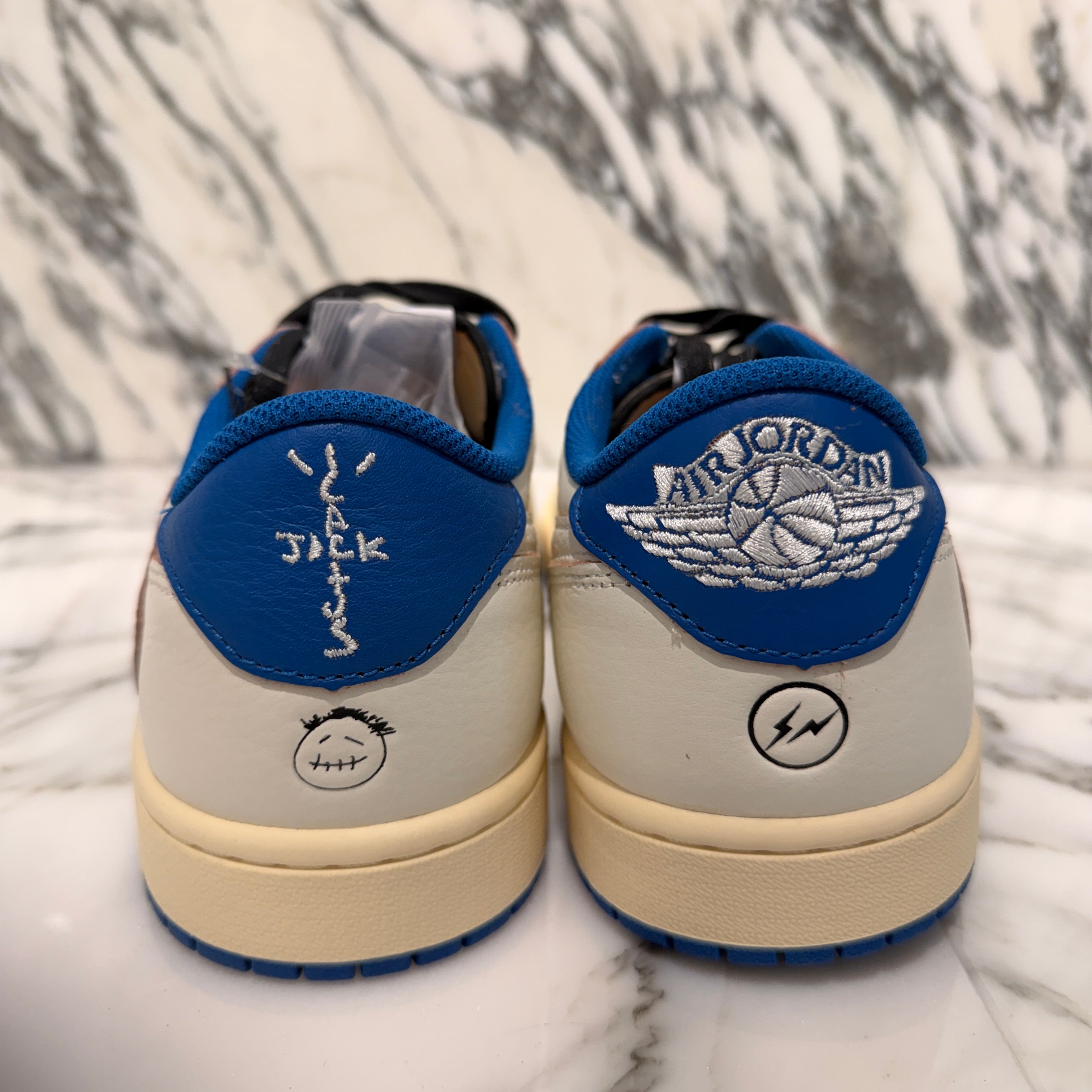 NIKE × Travis Scott 2022AW Air Jordan 1 Low OG SP " Sail/Military Blue " DM7866-104 Size US10.5 (28.5cm) ナイキ×トラヴィススコット エアジョーダン1 ロー OG SP "セイル/ミリタリーブルー" サイズUS10.5 (28.5cm)