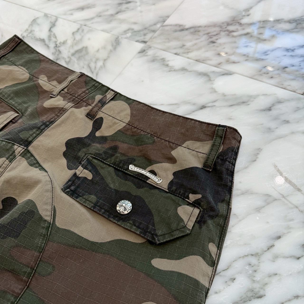 CHROME HEARTS Cross Ball Button Camo Cargo Half Pants Size 33 クロムハーツ クロスボールボタン カモ ハーフパンツ サイズ33