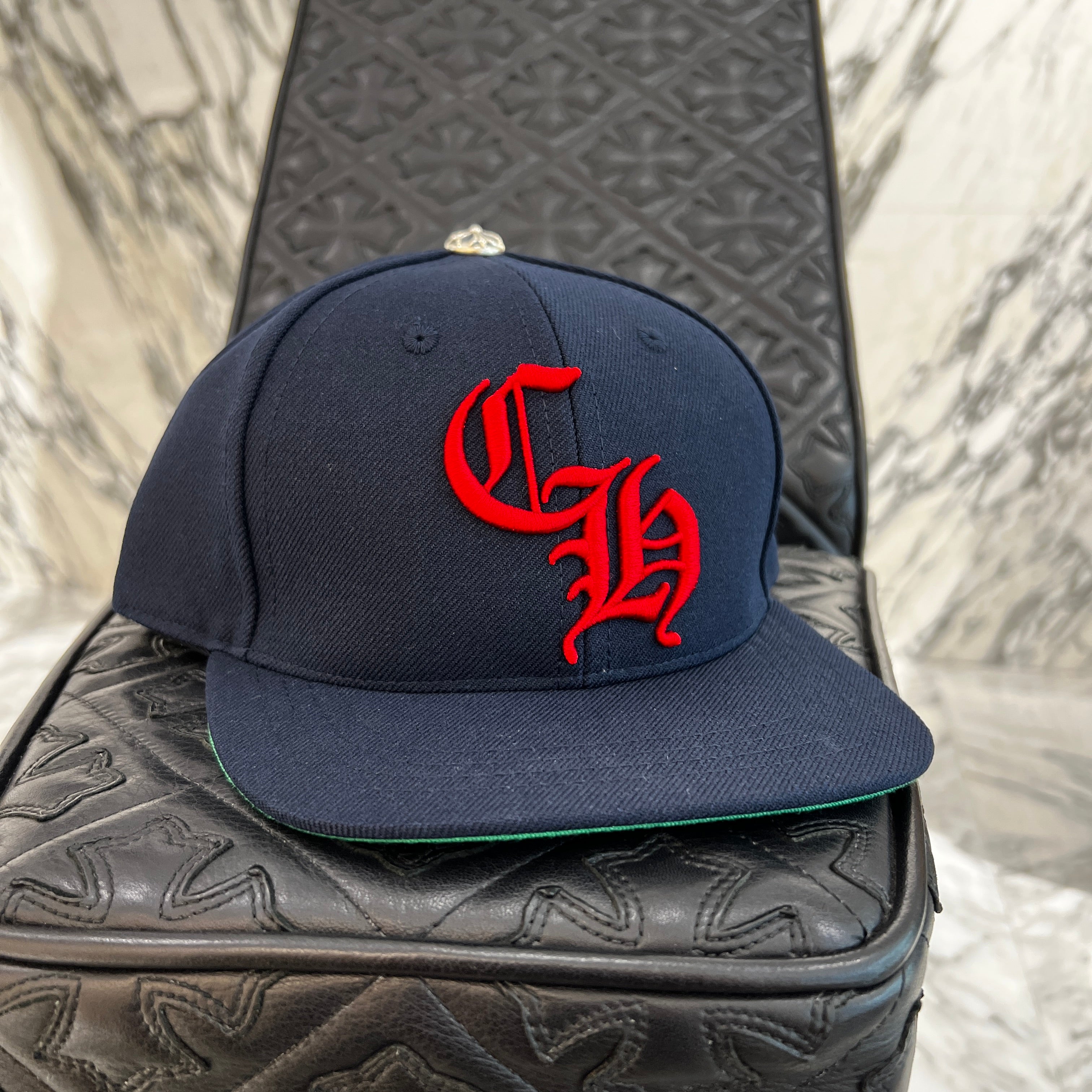 クロムハーツ CHロゴ刺繍トラッカーキャップ メンズ　最終値下げ CHROME HEARTS クロムハーツ（原本無） 国内正規品 CH TRACKER