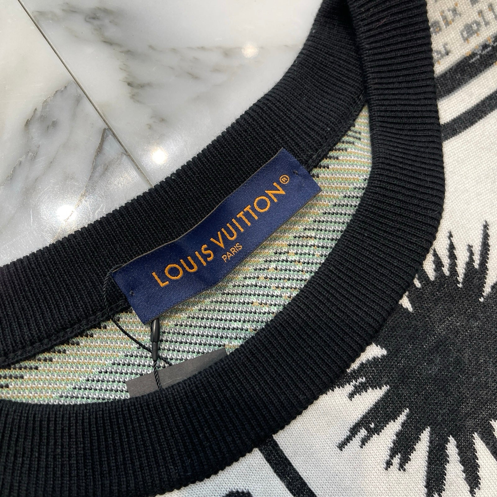LOUIS VUITTON 2024SS FanJin Motif Multi Logo Knit Sweater 1AFAOU Size XL ルイヴィトン ファンジン モチーフ マルチ ロゴ ニットセーター サイズXL