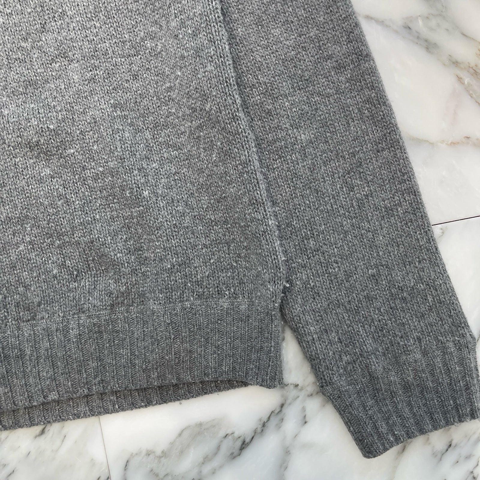 PRADA 2020AW Cashmere Blend Logo Crew Neck Knit Sweater UMB223 S211 1YMW Size 50 プラダ カシミヤ混 ロゴ クルーネックニットセーター サイズ50