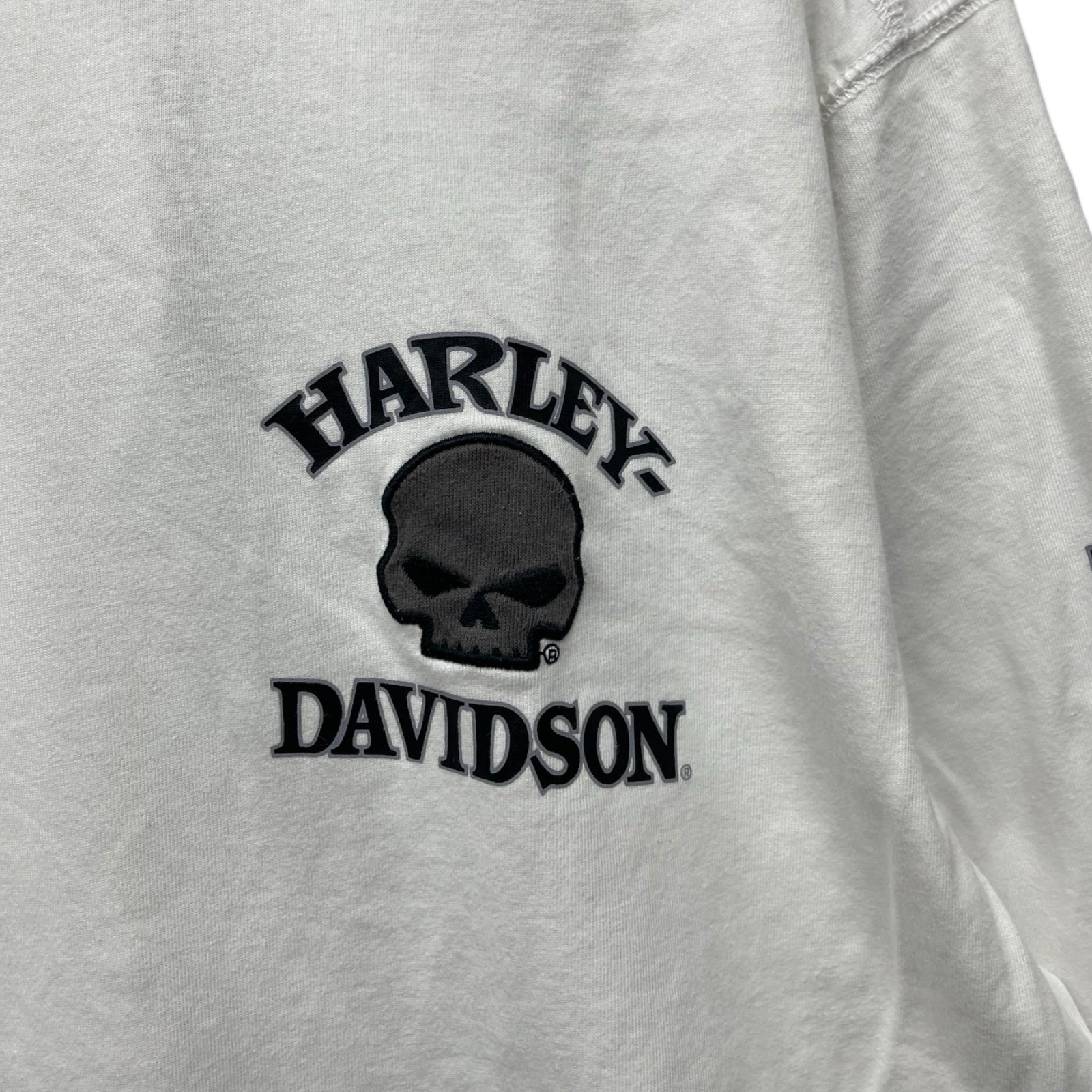 Vintage 00's Harley-Davidson Circle Skull Patches L/S Tee Size XL