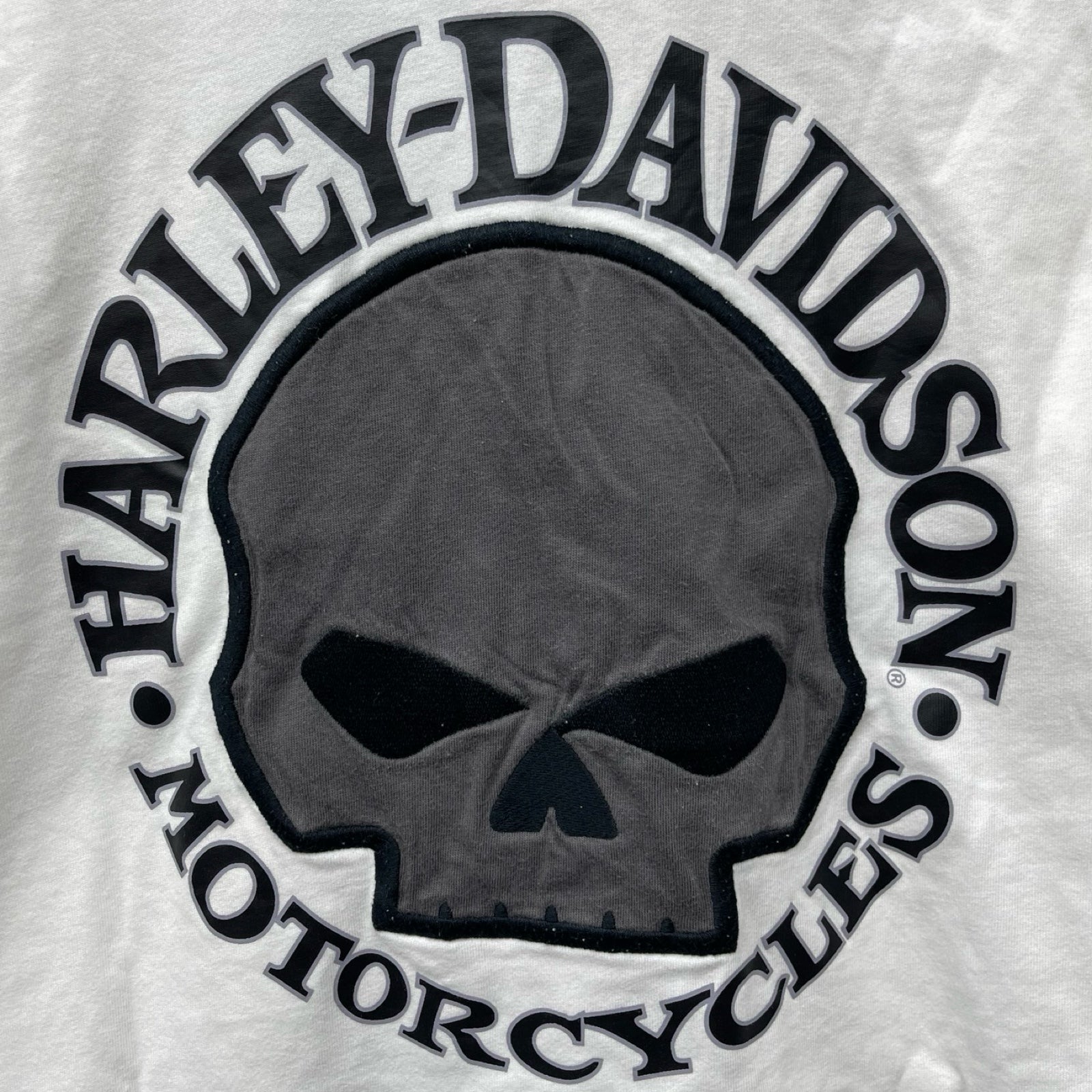 Vintage 00's Harley-Davidson Circle Skull Patches L/S Tee Size XL