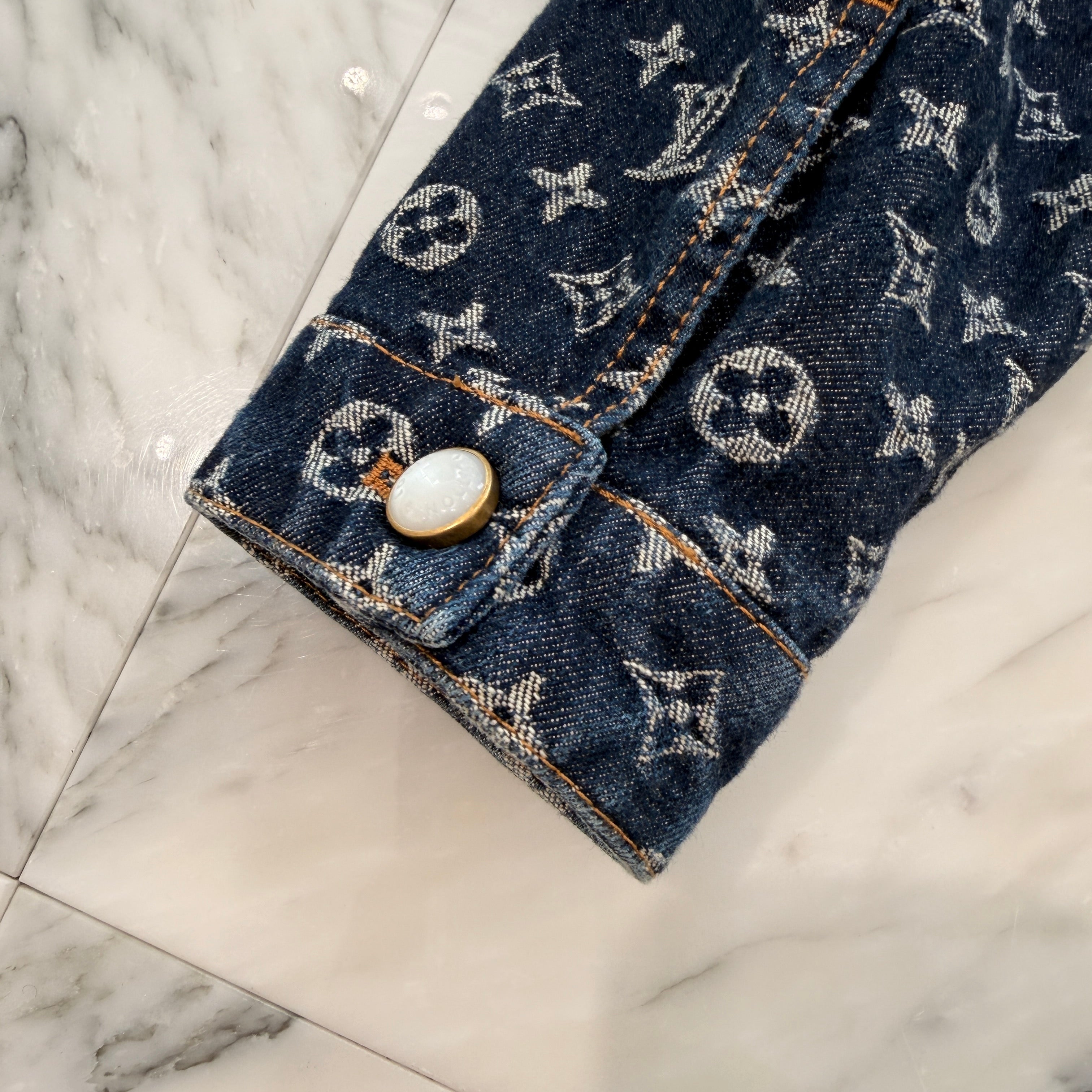 LOUIS VUITTON 2024AW Monogram Jacquard Denim Jacket 1AFWWU Size 44 ルイヴィトン モノグラムジャガードデニムジャケット サイズ44