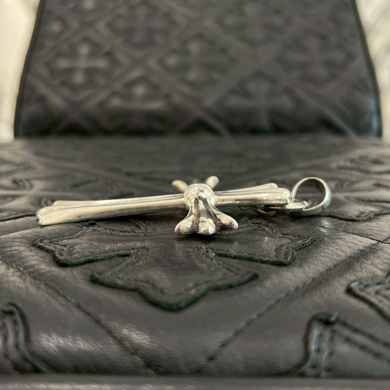 CHROME HEARTS Large Cross With Bail Pendant Top クロムハーツ ラージクロス ウィズ ベイル ペンダントトップ