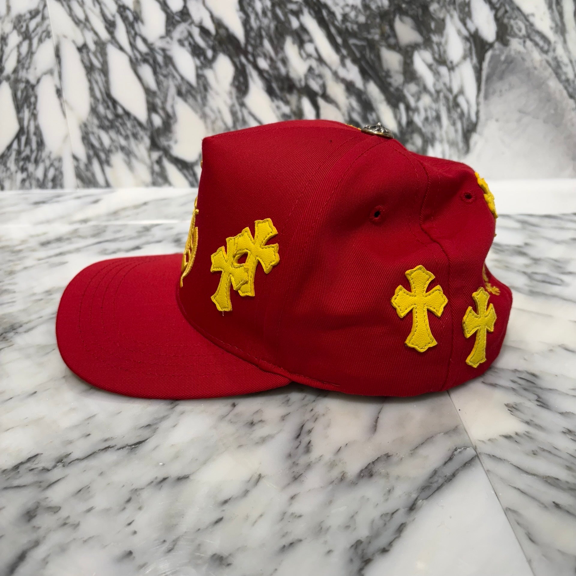 CHROME HEARTS Cemetery Cross Patch Trucker Cap ONE SIZE(51-61