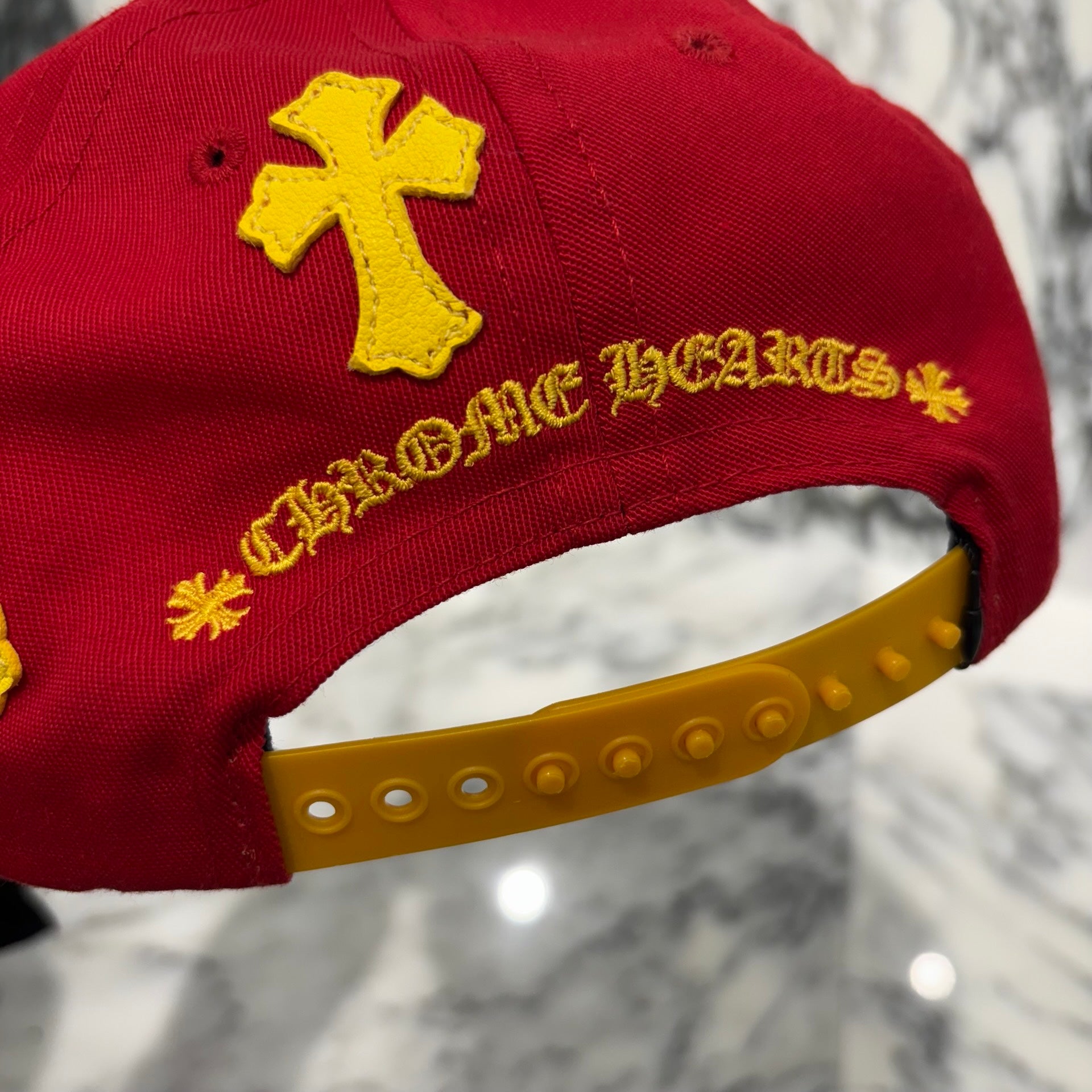 CHROME HEARTS Cemetery Cross Patch Trucker Cap ONE SIZE(51-61