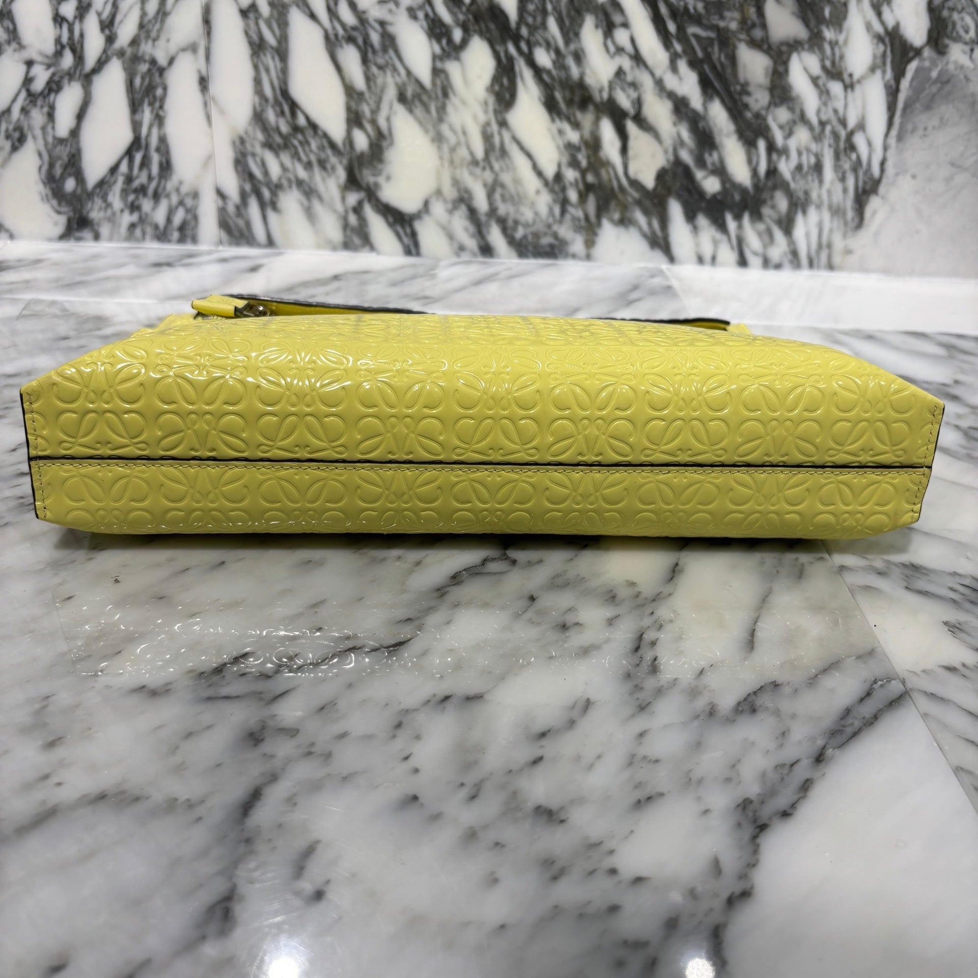 LOEWE 2023SS T Pouch Repeat Anagram Clutch Bag 109.10GW05 ロエベ Tポーチ リピートアナグラム クラッチバッグ