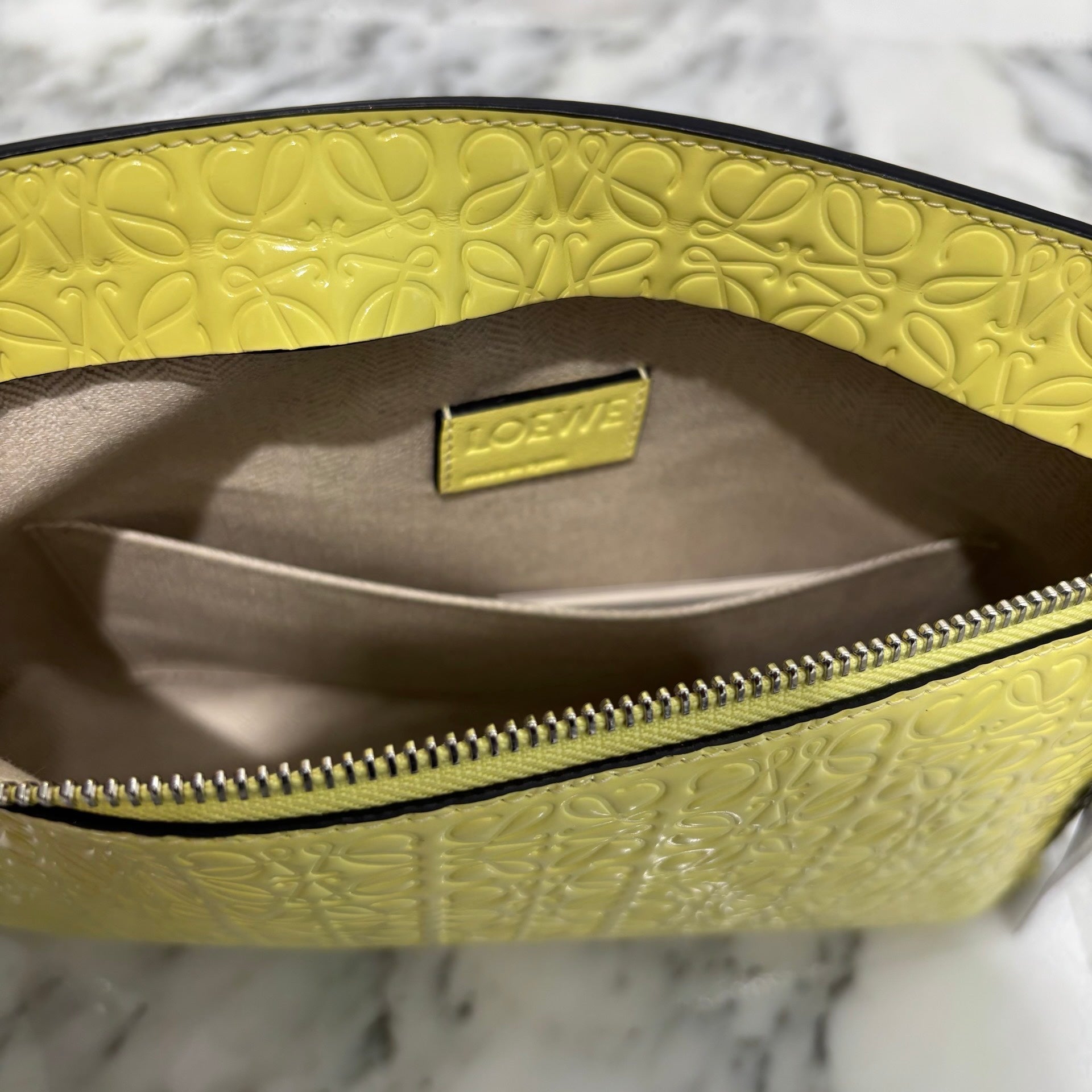 LOEWE 2023SS T Pouch Repeat Anagram Clutch Bag 109.10GW05 ロエベ Tポーチ リピートアナグラム クラッチバッグ