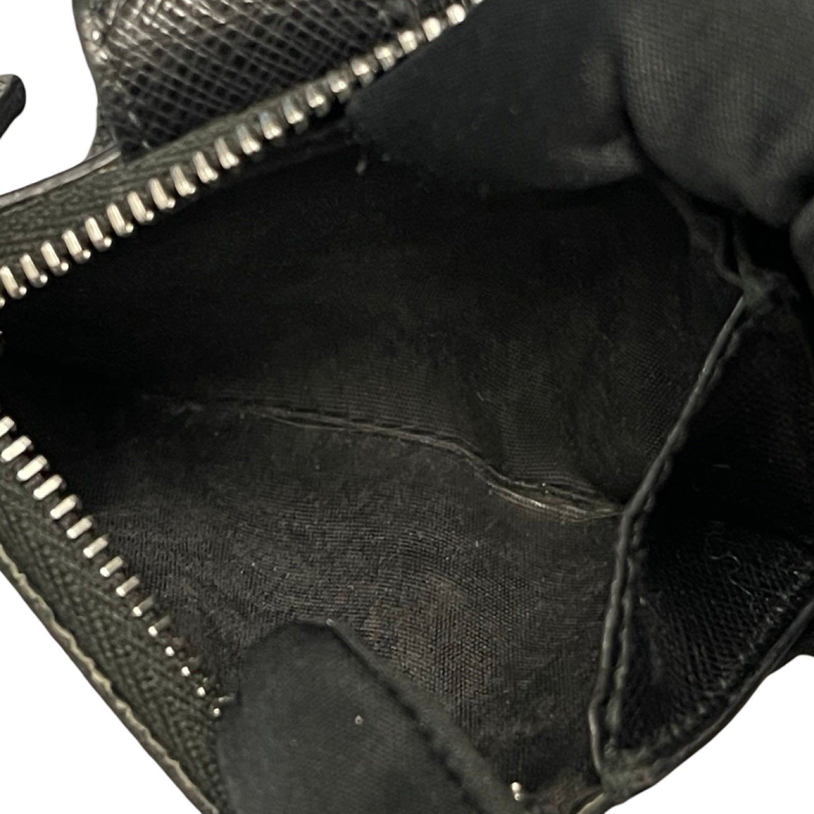 PRADA Saffiano Triangle Card Holder 2MC066_QHH_F0002