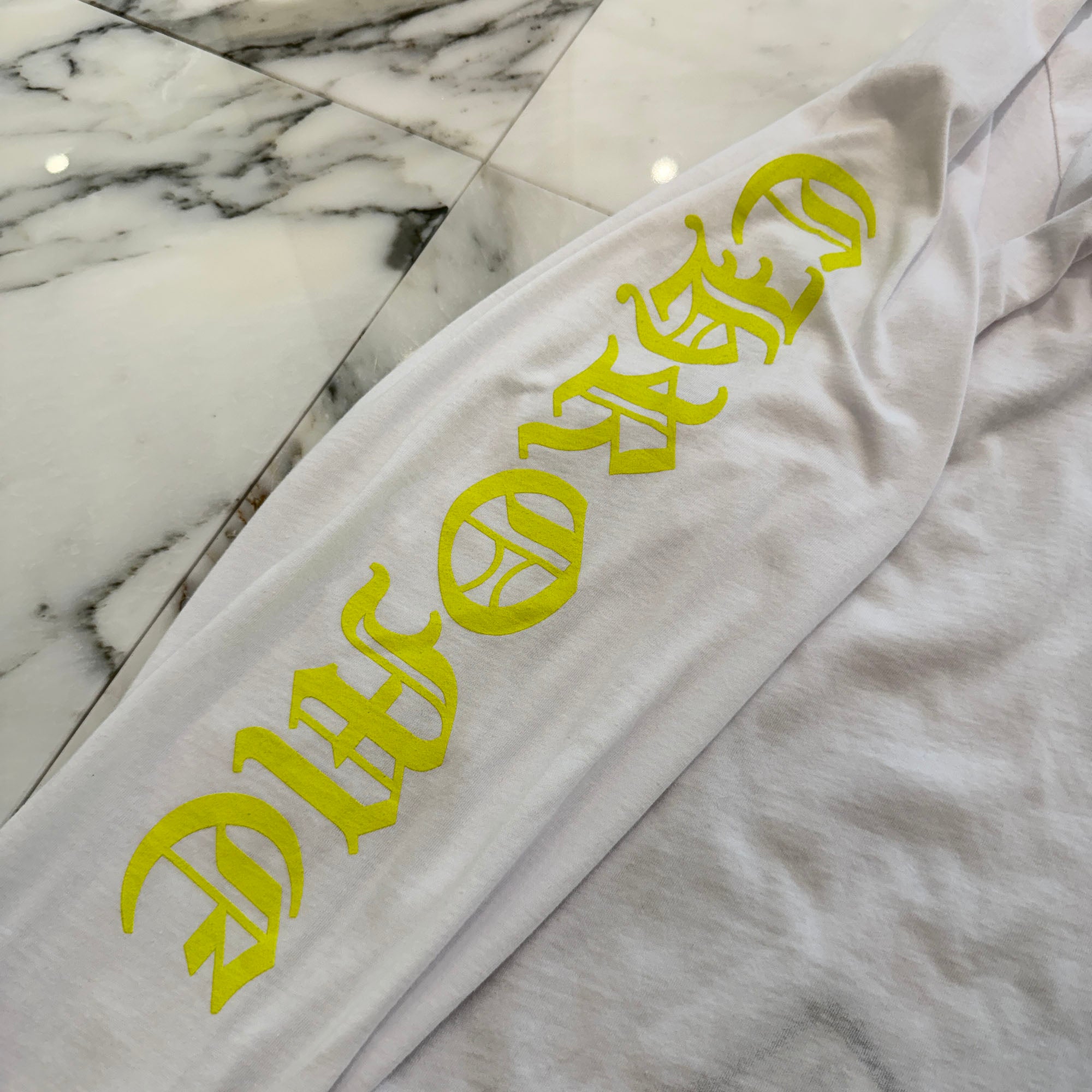 CHROME HEARTS Old English Neck Logo Neon Yellow L/S Tee Size XL クロムハーツ オールドイングリッシュネックロゴネオンイエローロングスリーブTシャツ サイズXL