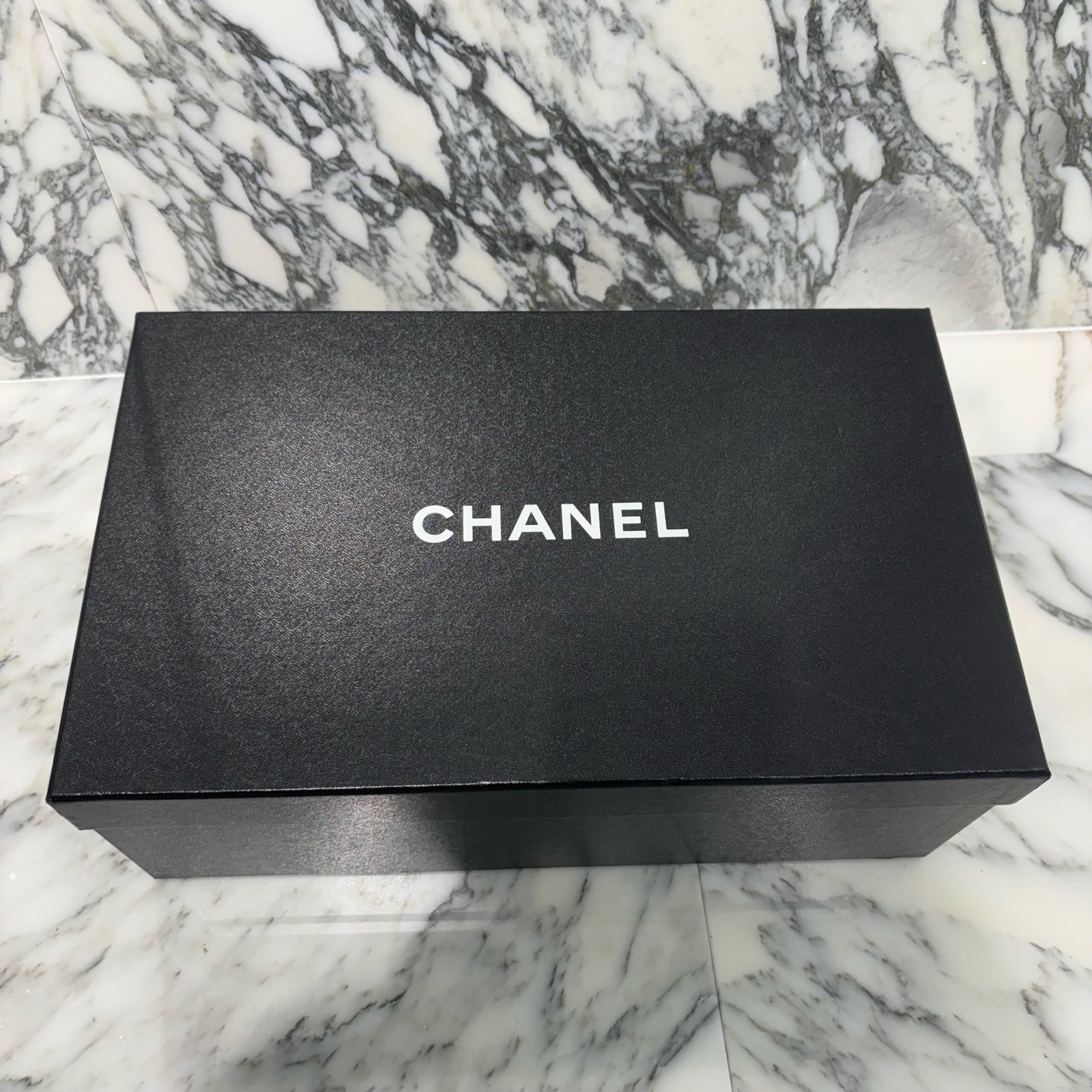 CHANEL 2024SS Coco Mark Embroidery Suede Sneakers L G39980
