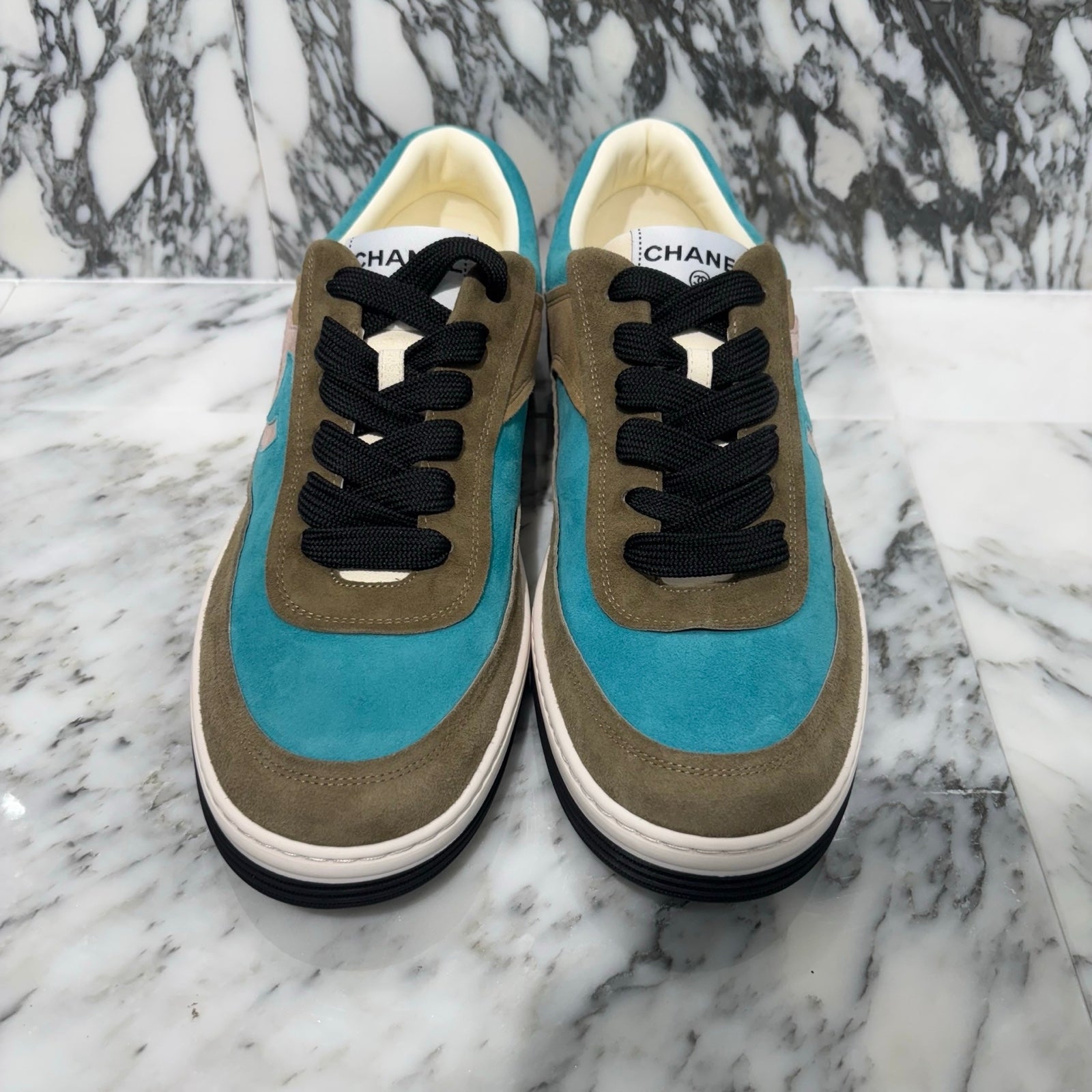 CHANEL 2024SS Coco Mark Embroidery Suede Sneakers L G39980 Size 44