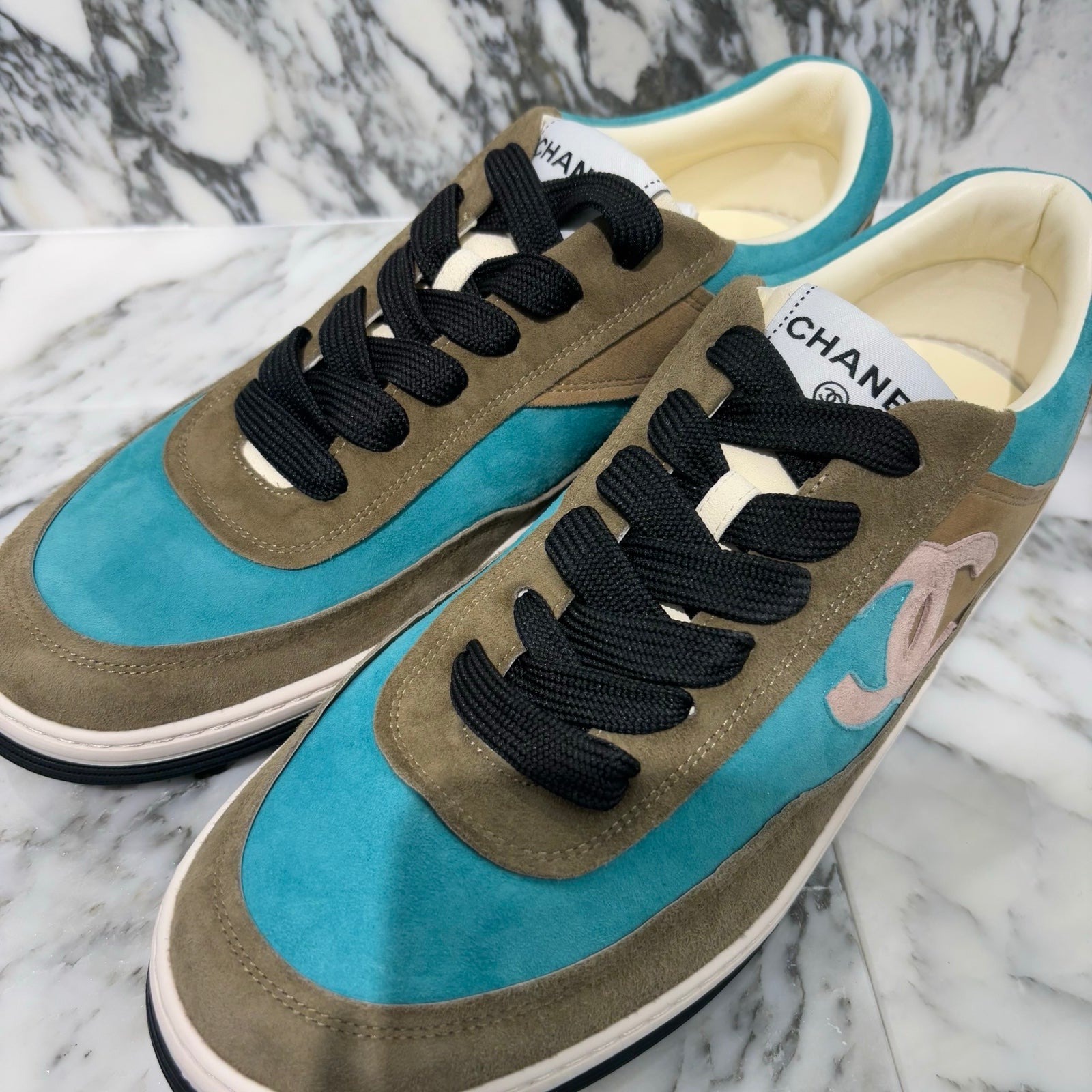 CHANEL 2024SS Coco Mark Embroidery Suede Sneakers L G39980 Size 44 シャネル ココマーク刺繍 スエード スニーカー サイズ44