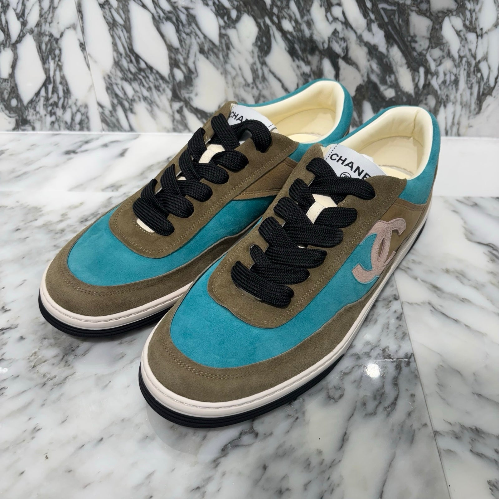 CHANEL 2024SS Coco Mark Embroidery Suede Sneakers L G39980 Size 44 シャネル ココマーク刺繍 スエード スニーカー サイズ44