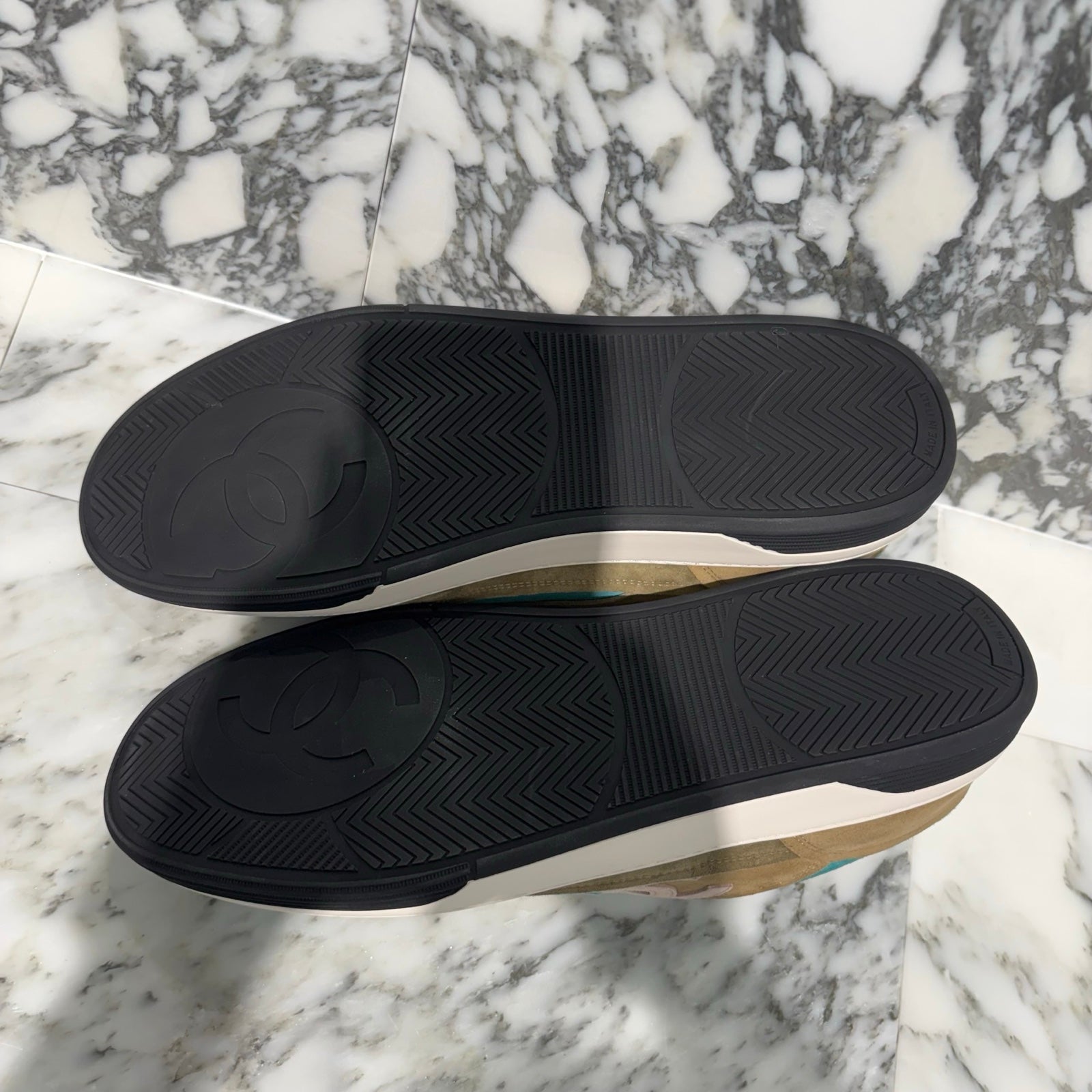 CHANEL 2024SS Coco Mark Embroidery Suede Sneakers L G39980 Size 44 シャネル ココマーク刺繍 スエード スニーカー サイズ44