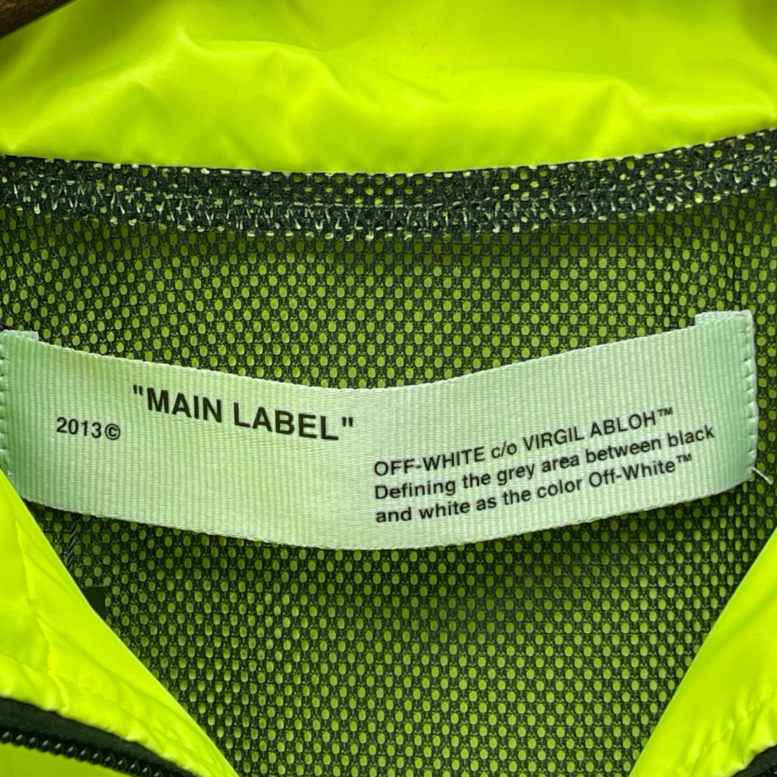 OFF-WHITE 2019SS Nylon Tracktop OMBD010S19D16001 Size S