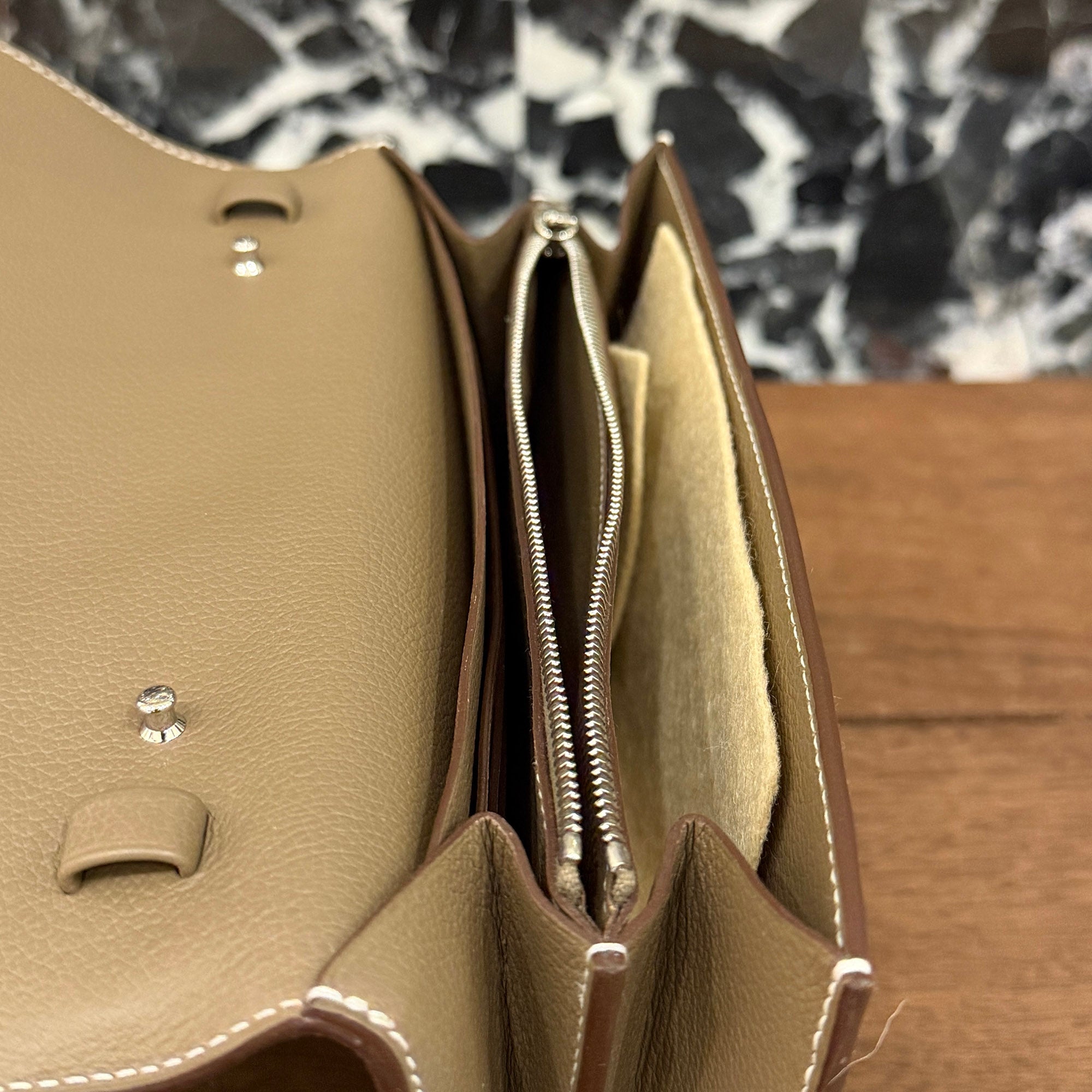 HERMES Constance To Go "Etoupe" Leather Long Wallet K刻印 エルメス コンスタンス トゥ ゴー "エトゥープ" レザーロングウォレット K刻印