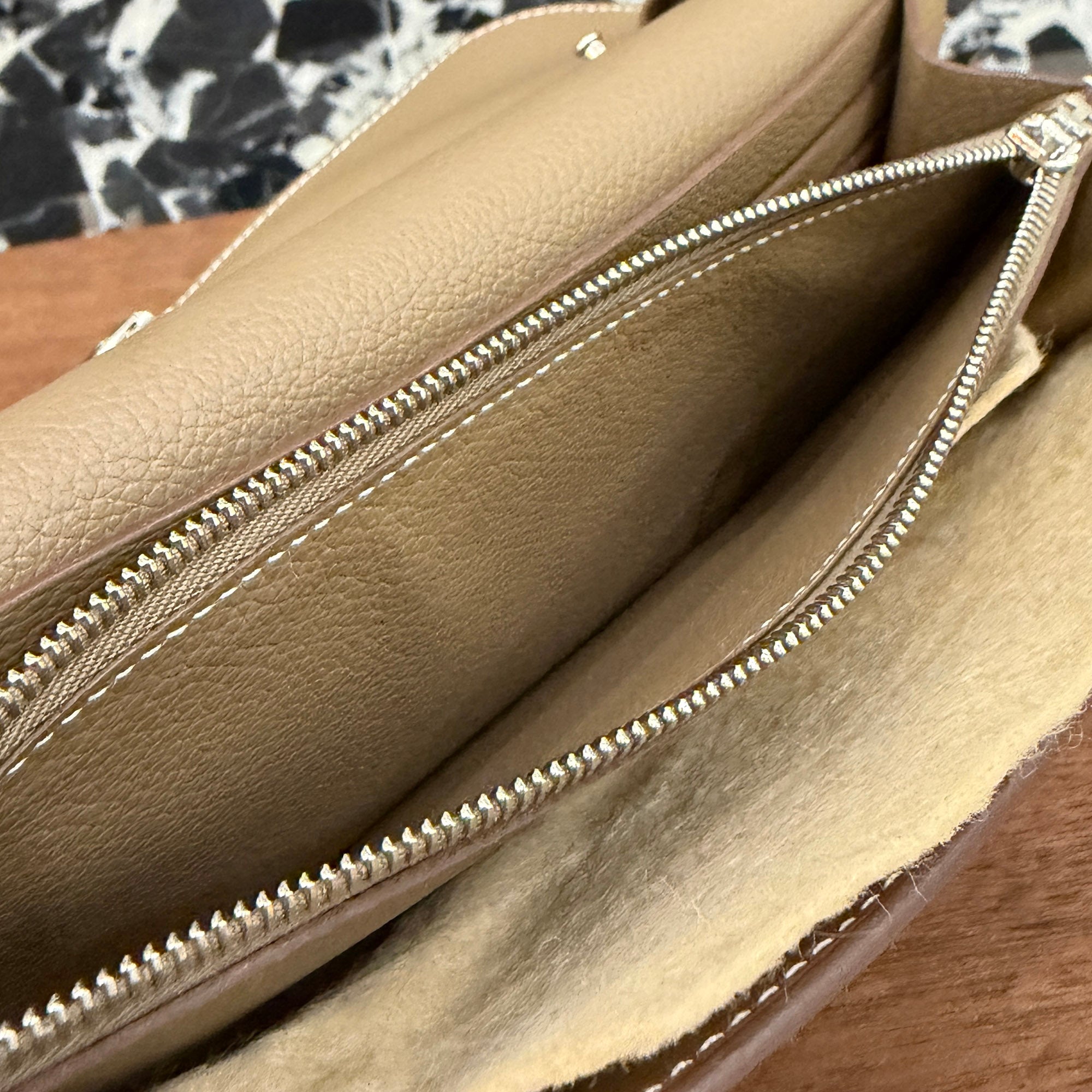 HERMES Constance To Go "Etoupe" Leather Long Wallet K刻印 エルメス コンスタンス トゥ ゴー "エトゥープ" レザーロングウォレット K刻印