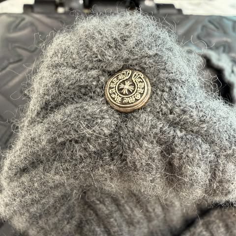 CHROME HEARTS Cashmere 1 Cross Leather Patch Beanie Size ONE SIZE (53-60) クロムハーツ カシミヤ 1 クロス レザーパッチ ビーニー サイズONE SIZE (53-60)