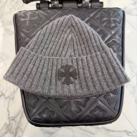 CHROME HEARTS Cashmere 1 Cross Leather Patch Beanie Size ONE SIZE (53-60) クロムハーツ カシミヤ 1 クロス レザーパッチ ビーニー サイズONE SIZE (53-60)