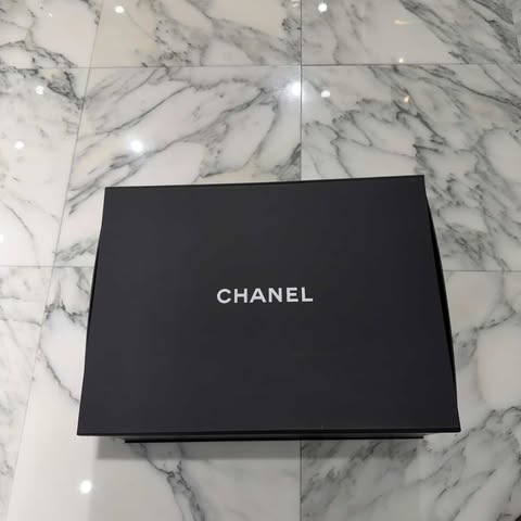 CHANEL 22 Small Shiny Calf Leather Chain Shoulder Bag シャネル 22 スモール シャイニーカーフスキン チェーン ショルダーバッグ