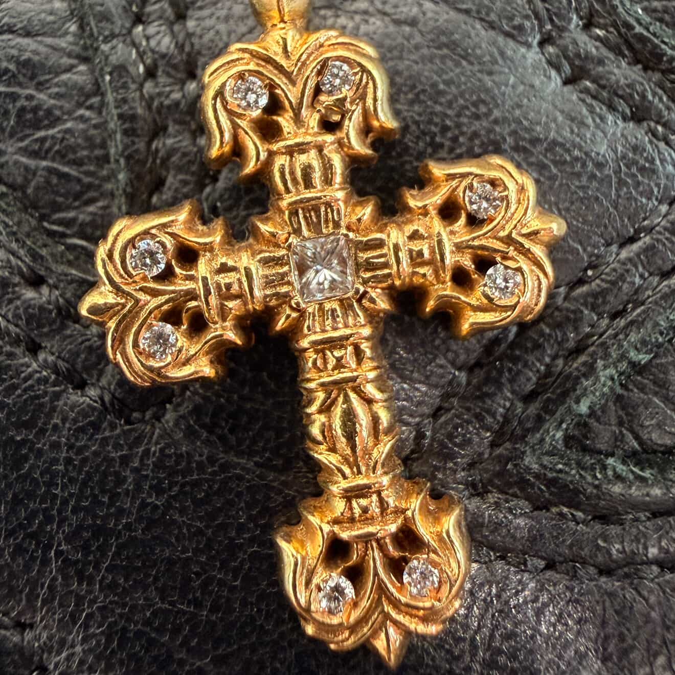 CHROME HEARTS 22K Tiny Filigree Cross Pave Diamond Pendent Top クロムハーツ 22K タイニー フィリグリークロス パヴェダイヤモンド ペンダント トップ