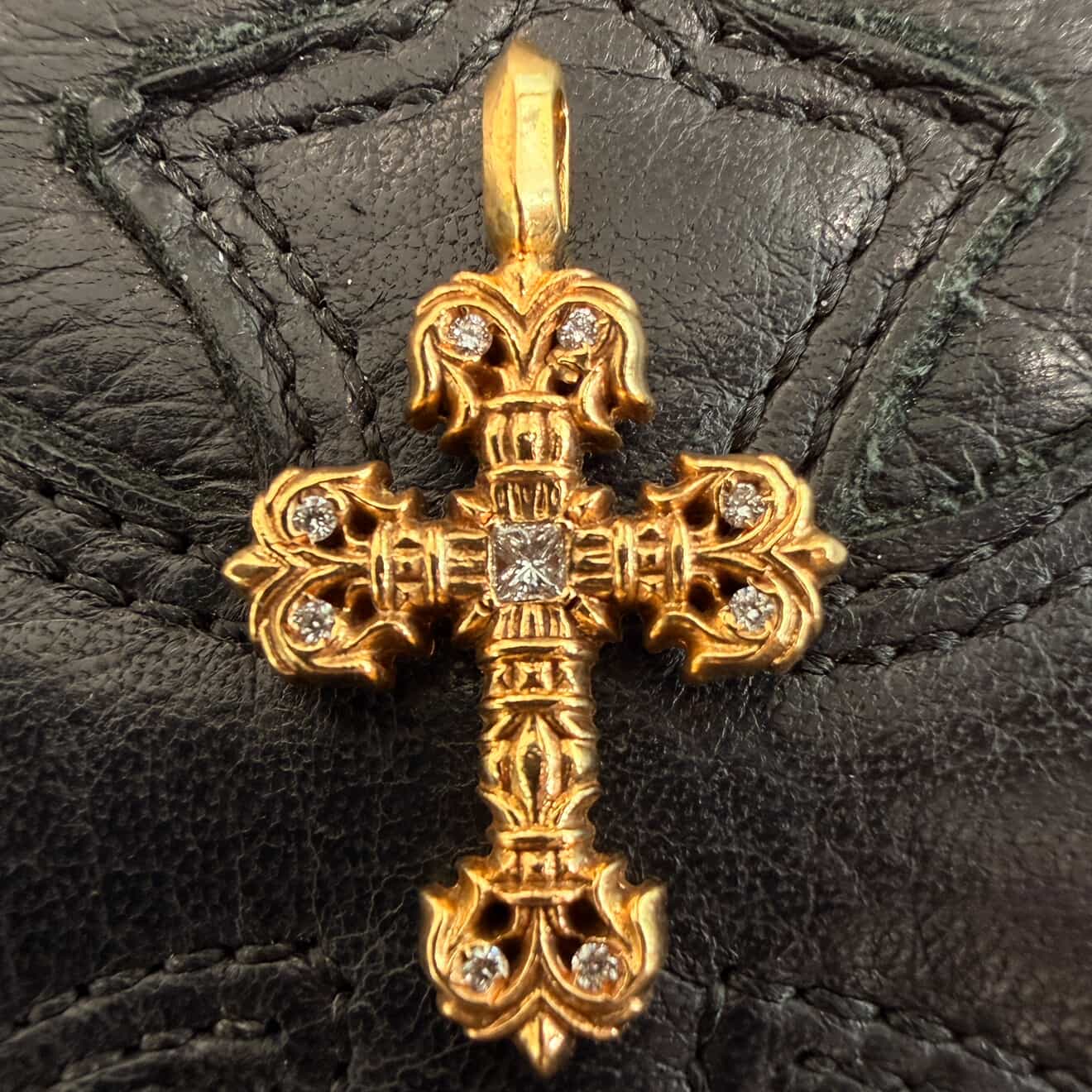 CHROME HEARTS 22K Tiny Filigree Cross Pave Diamond Pendent Top クロムハーツ 22K タイニー フィリグリークロス パヴェダイヤモンド ペンダント トップ