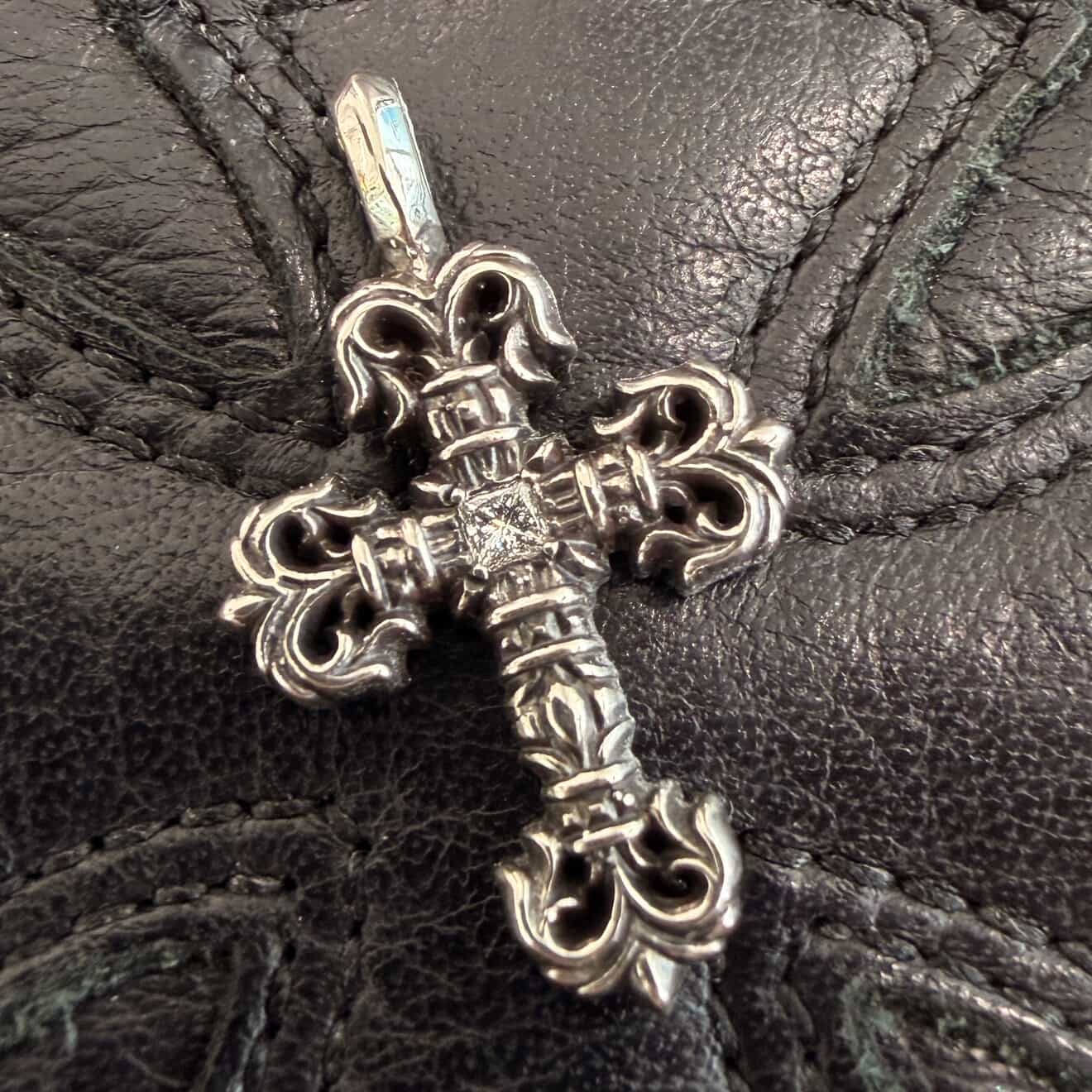 CHROME HEARTS Filigree Cross Charm 1 Diamond Pendant Top クロムハーツ フィリグリークロス チャーム 1ダイヤモンド ペンダントトップ