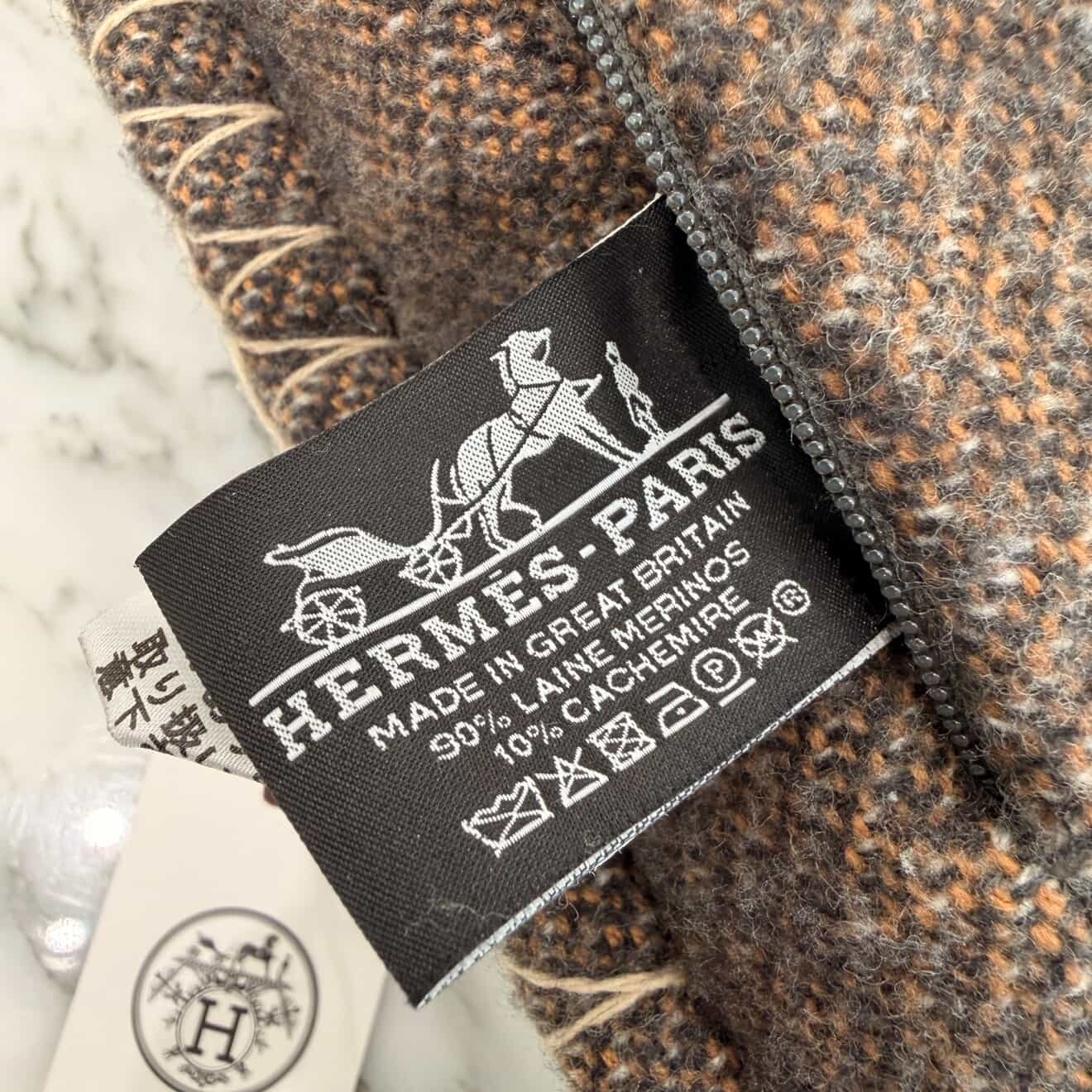 HERMES 2025SS Casaque Rayee Horizontale エルメス カサク・レイエ・ホリゾンターレ クッション