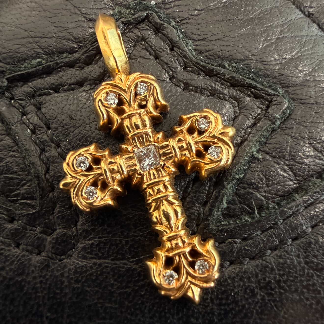 CHROME HEARTS 22K Tiny Filigree Cross Pave Diamond Pendent Top クロムハーツ 22K タイニー フィリグリークロス パヴェダイヤモンド ペンダント トップ