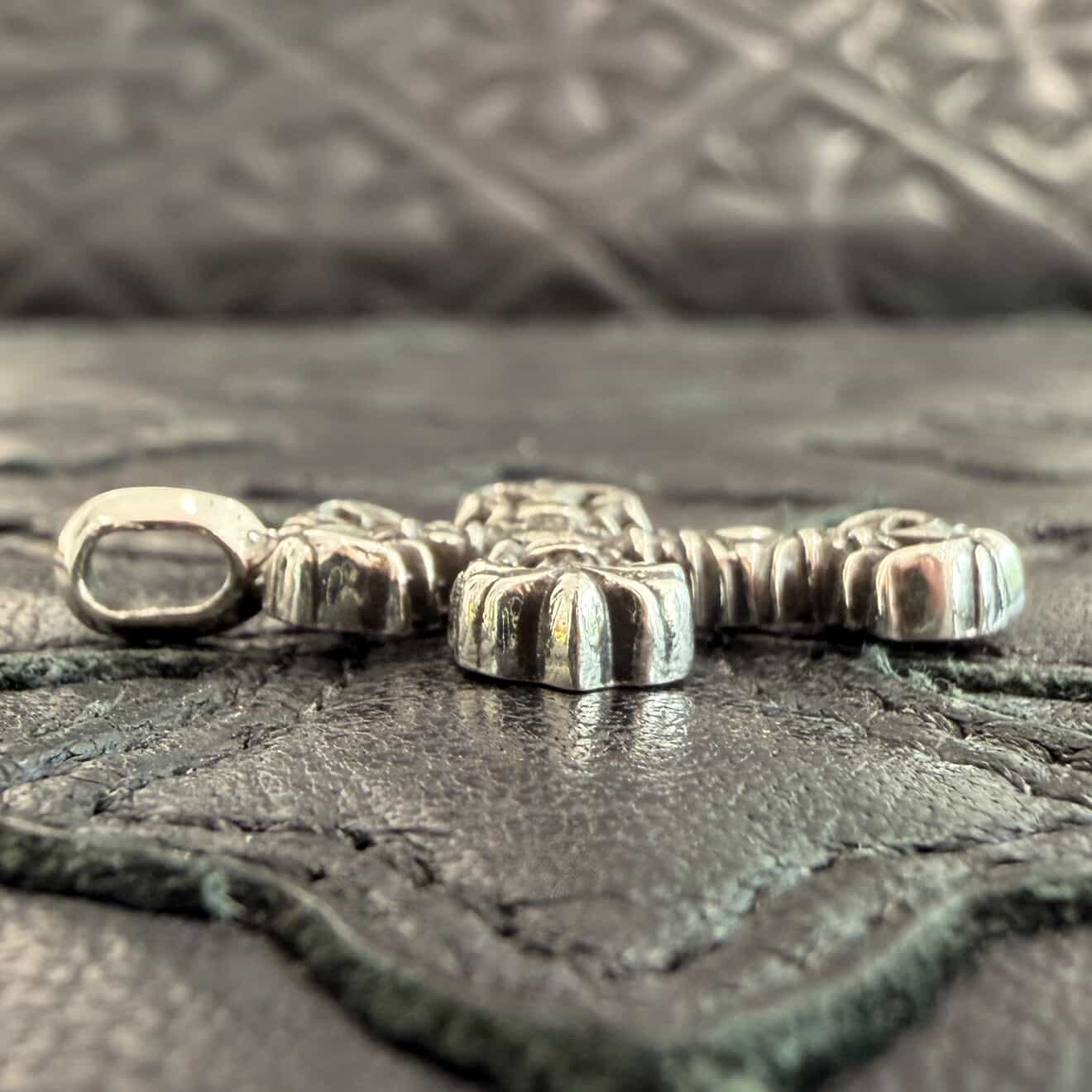 CHROME HEARTS Filigree Cross Charm 1 Diamond Pendant Top クロムハーツ フィリグリークロス チャーム 1ダイヤモンド ペンダントトップ