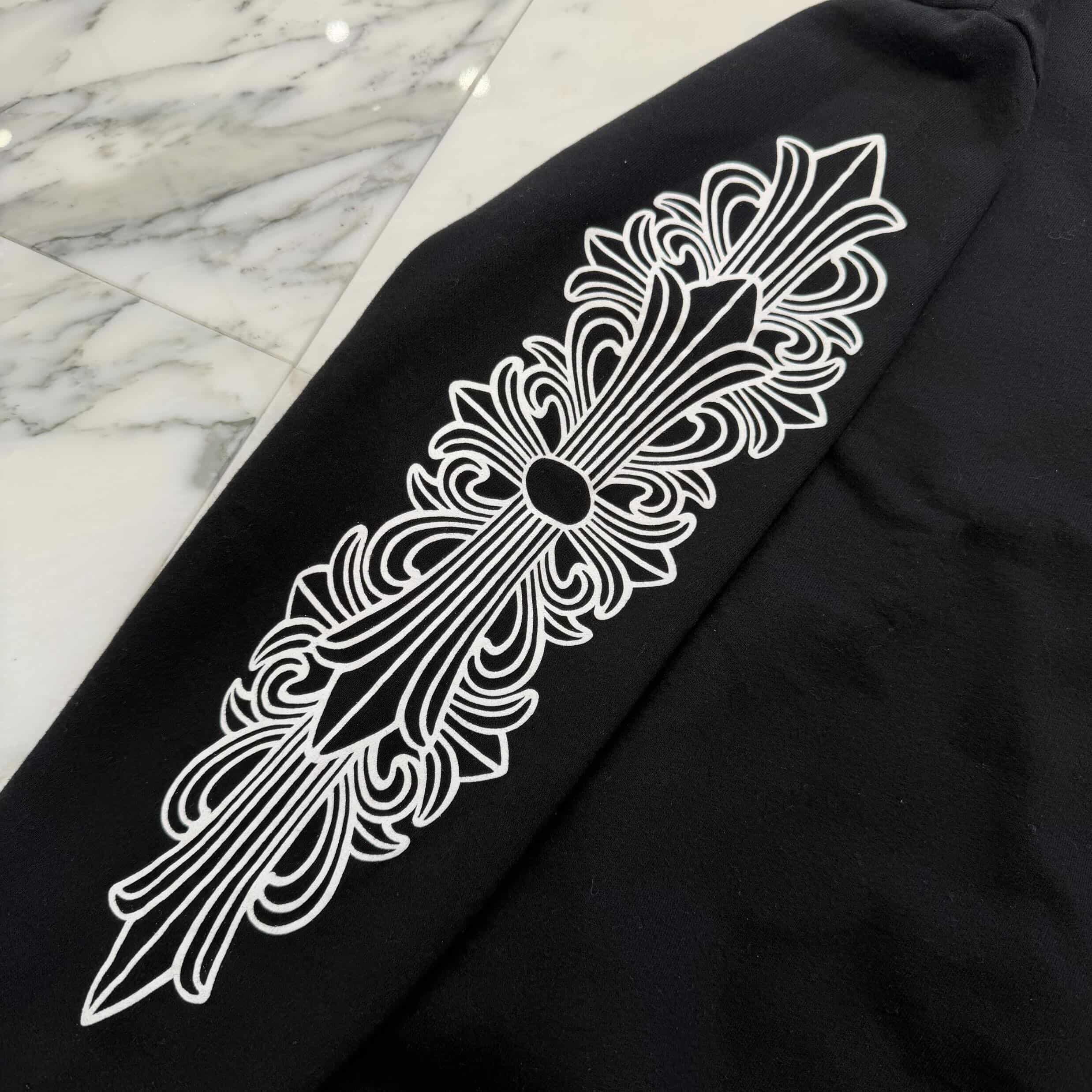 CHROME HEARTS Floral Cross Horseshoe Crewneck Sweat Shirts Size M クロムハーツ フローラルクロス ホースシュー クルーネック スウェットシャツ サイズM