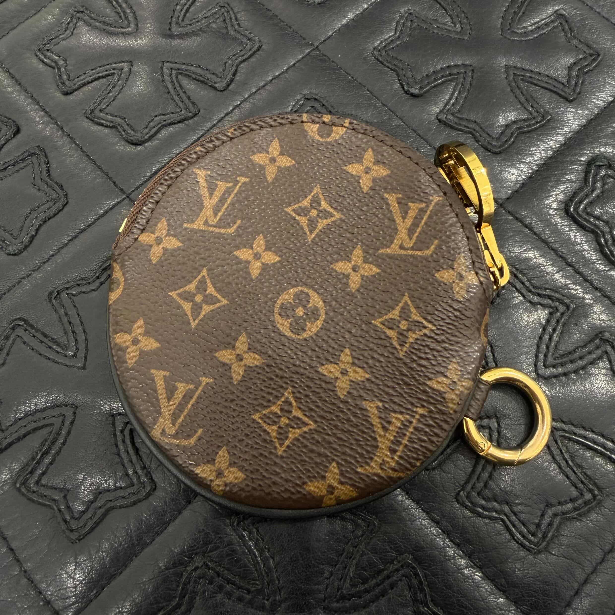 LOUIS VUITTON Monogram Giant Pochette Trio M68756 ルイヴィトン ルイヴィトン モノグラム ジャイアント ポシェット・トリオ