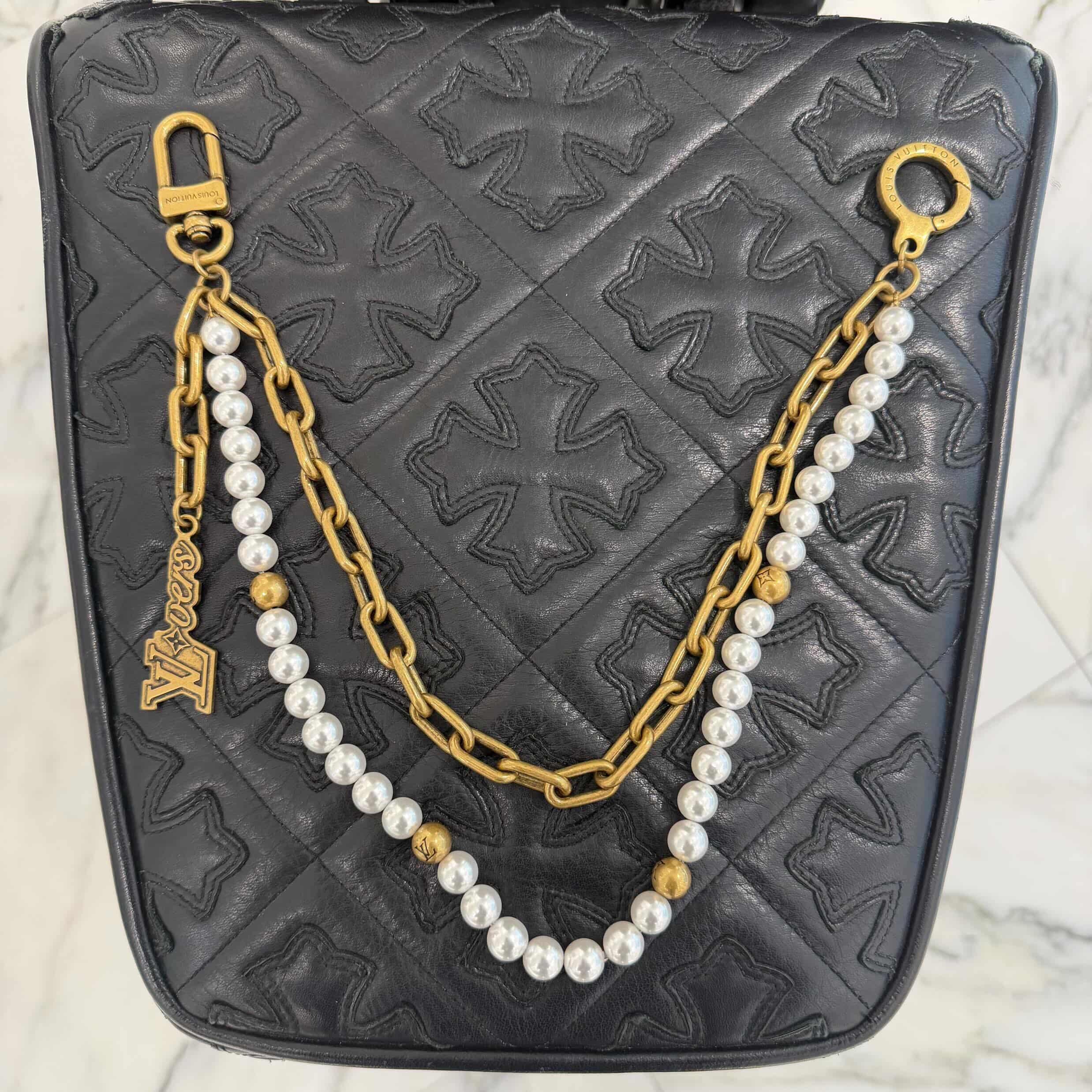 LOUIS VUITTON 2024SS LV Pearl Metal Chain Belt Bag Charm M01689