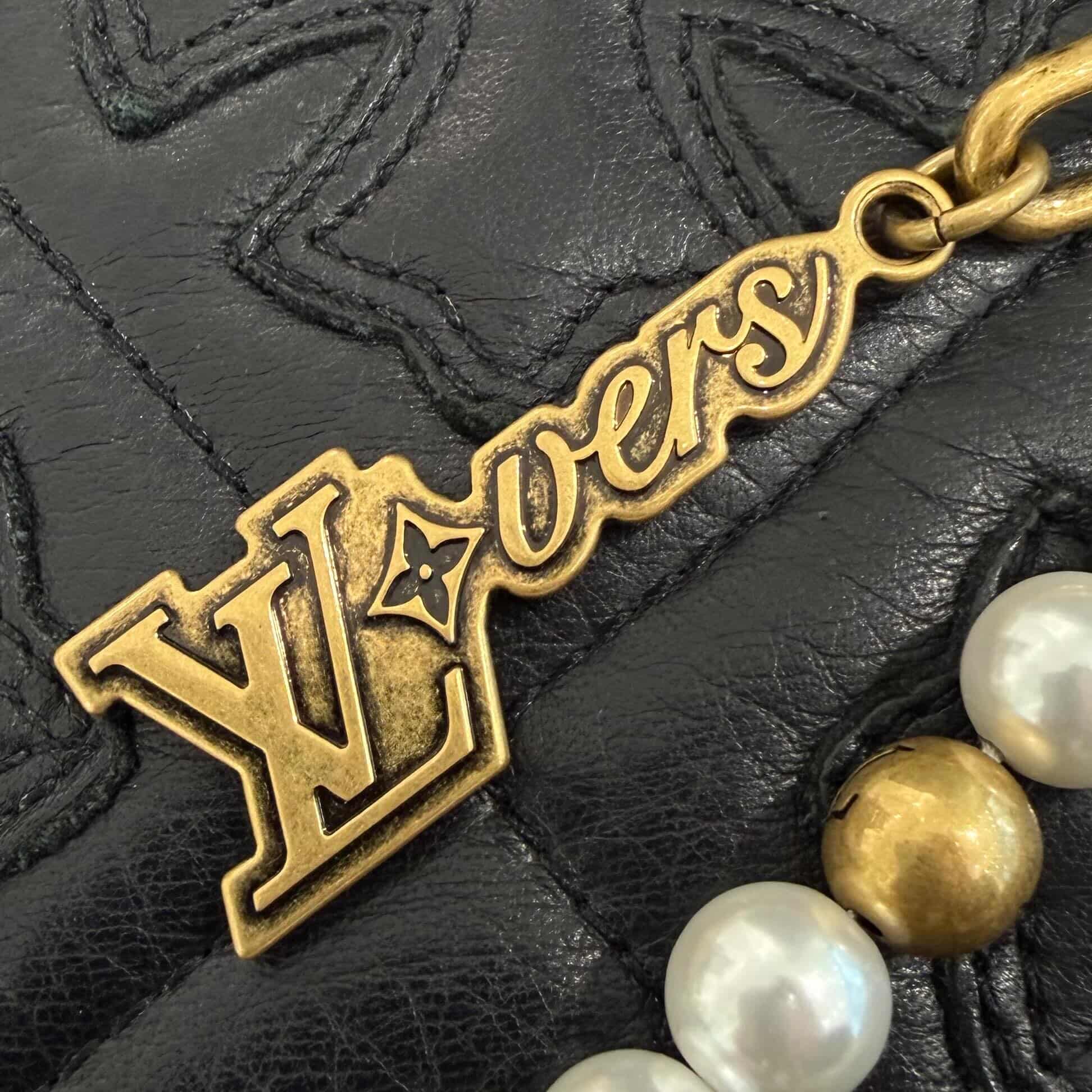 LOUIS VUITTON 2024SS LV Pearl Metal Chain Belt Bag Charm M01689 ルイヴィトン LV パール メタル チェーン ベルト バッグ チャーム
