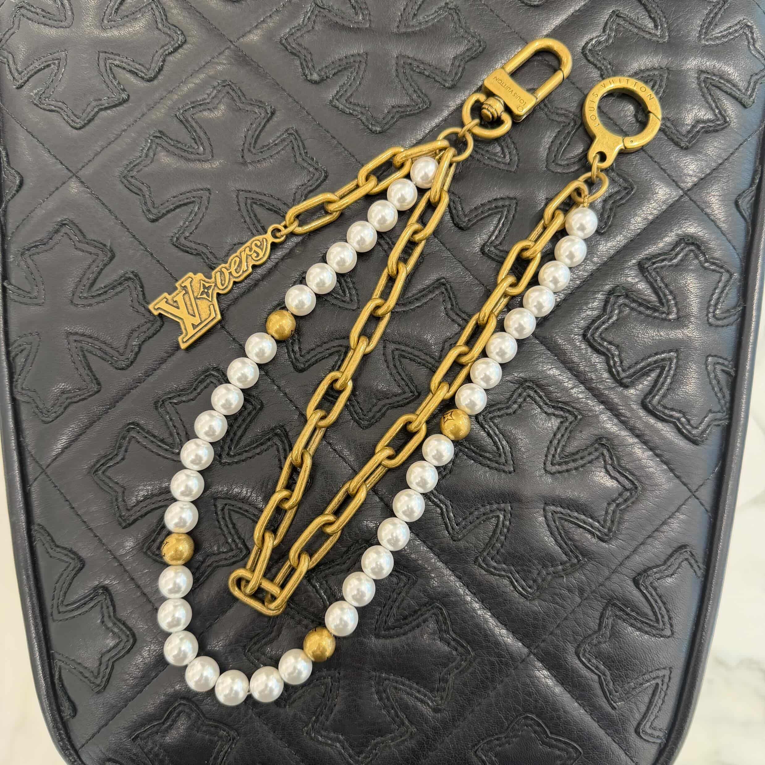 LOUIS VUITTON 2024SS LV Pearl Metal Chain Belt Bag Charm M01689