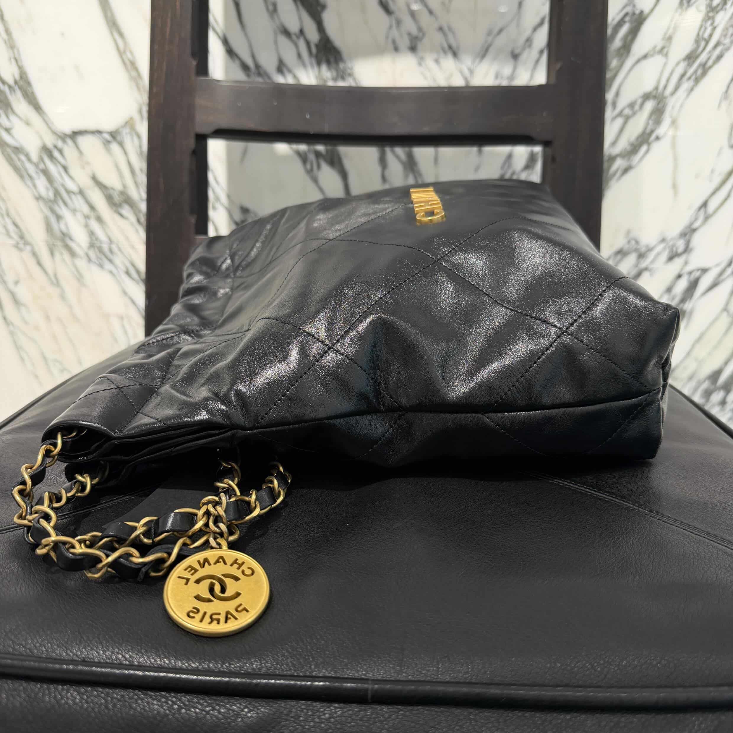 CHANEL 22 Small Shiny Calf Leather Chain Shoulder Bag シャネル 22