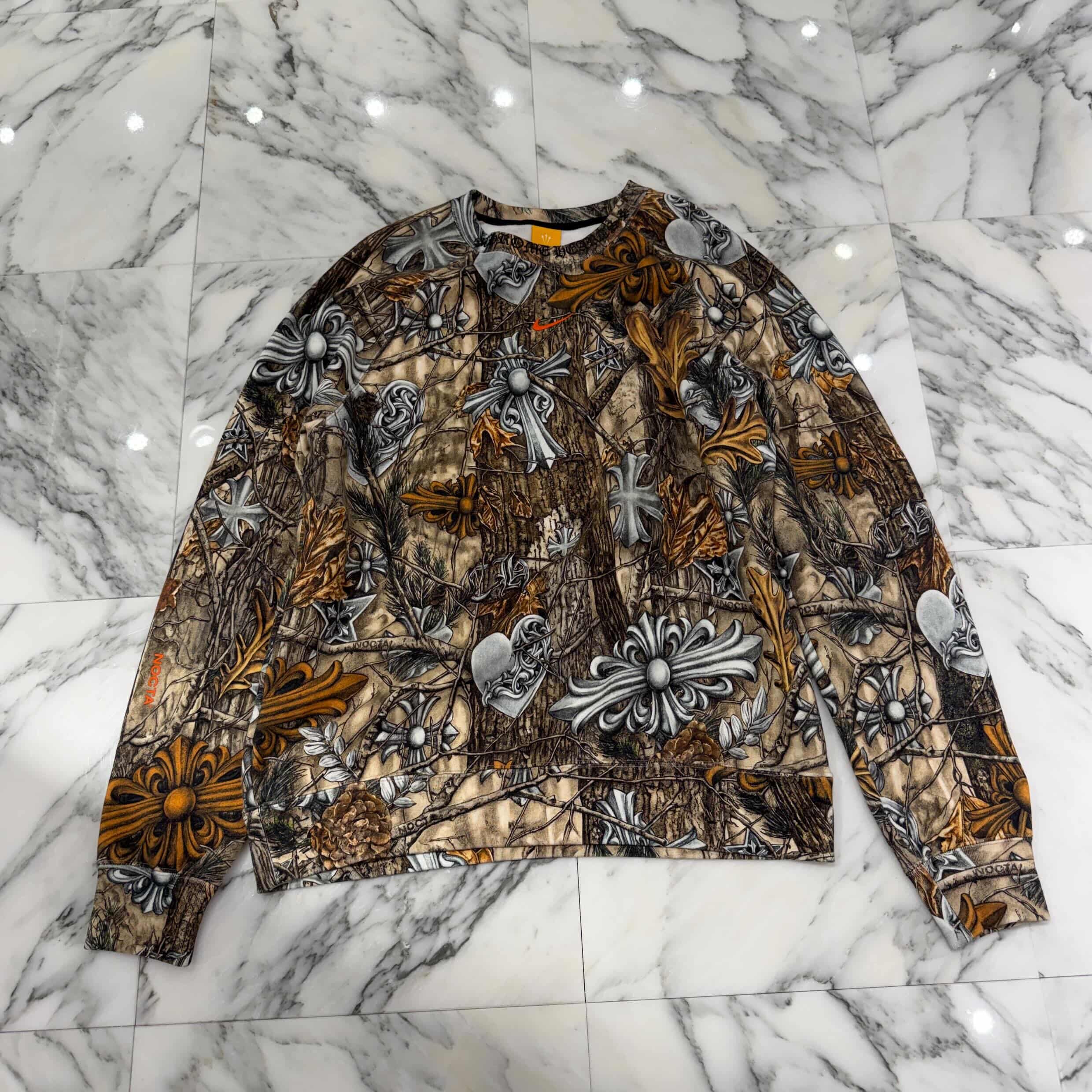 CHROME HEARTS × NIKE × Drake NOCTA 2026SS Camo Neck Logo Crewneck Sweatshirt Size L クロムハーツ×ナイキ×ドレイク ノクタ カモネックロゴクルーネックスウェットシャツ サイズL