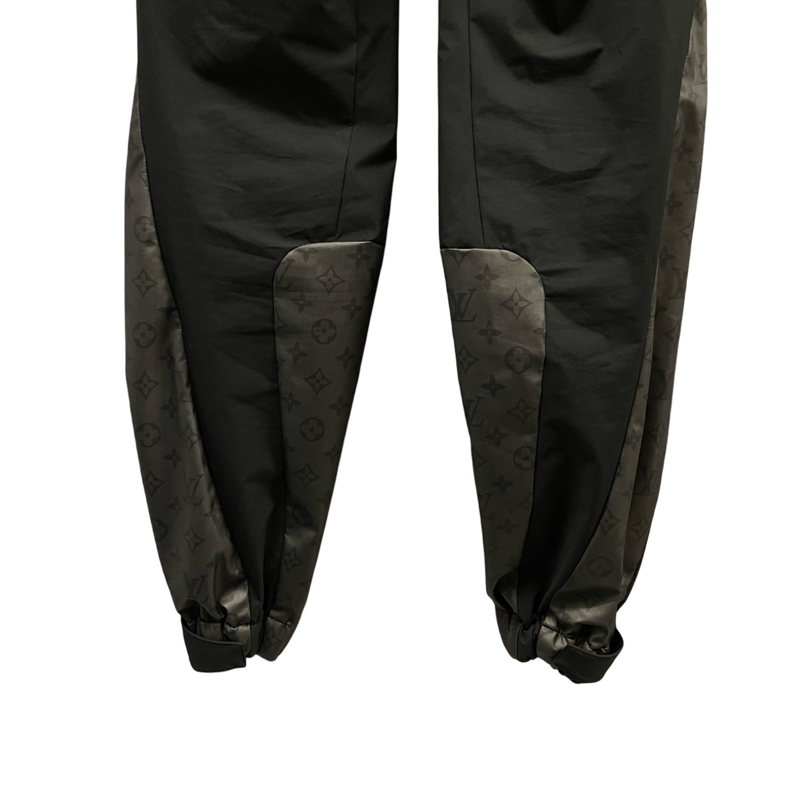 LOUIS VUITTON 2022SS Louis Vuitton 2054 Padded Nylon Pants Size 38