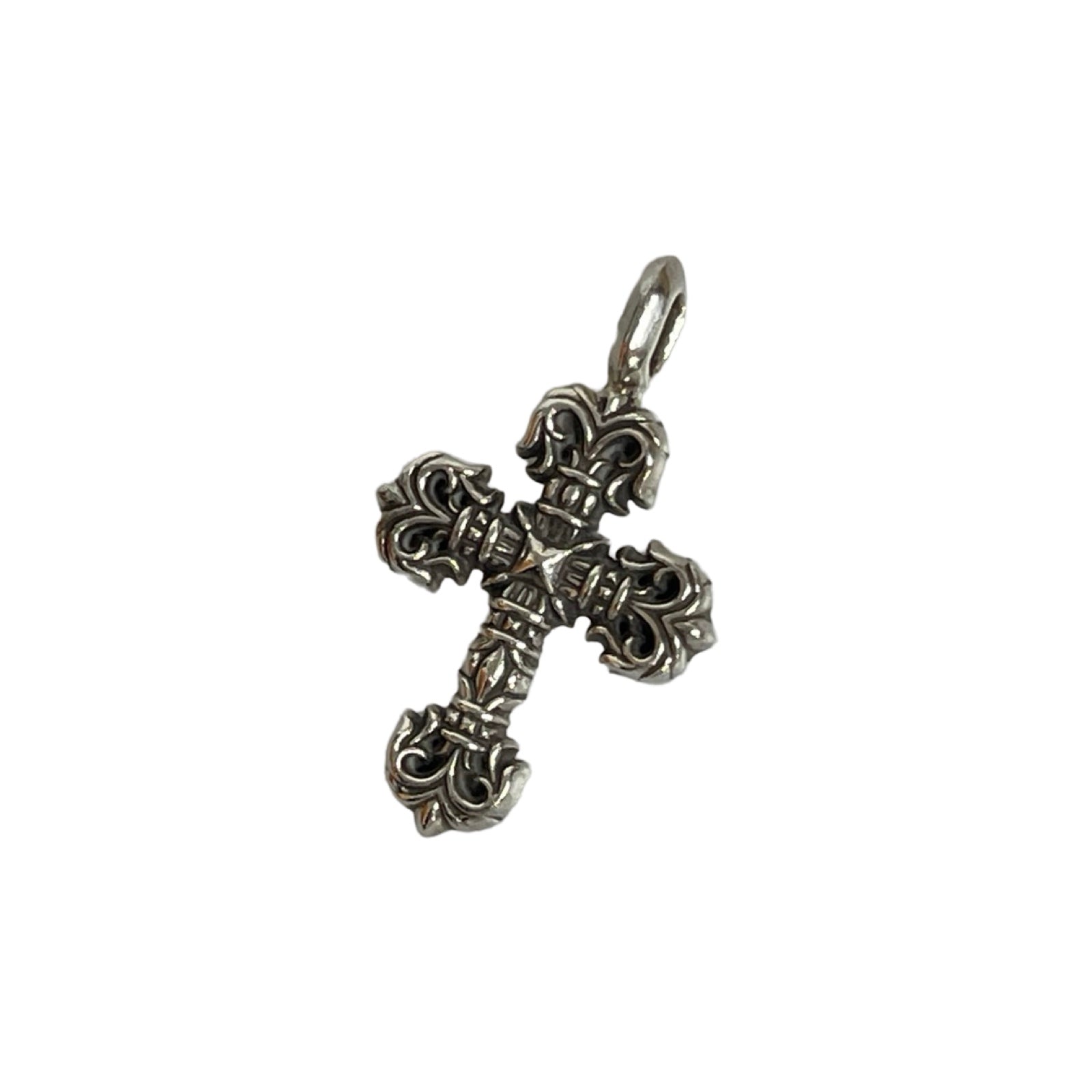 CHROME HEARTS Filigree Cross Charm