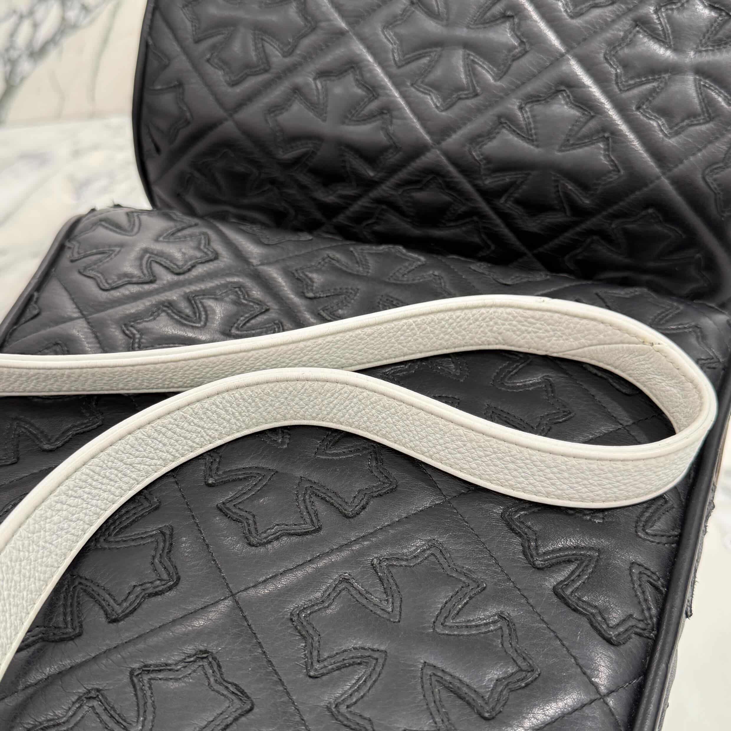 CHROME HEARTS PLUG 3 Cemetary Cross Patch Leather Shoulder Bag クロムハーツ プラグ 3セメタリークロス パッチ レザー ショルダーバッグ