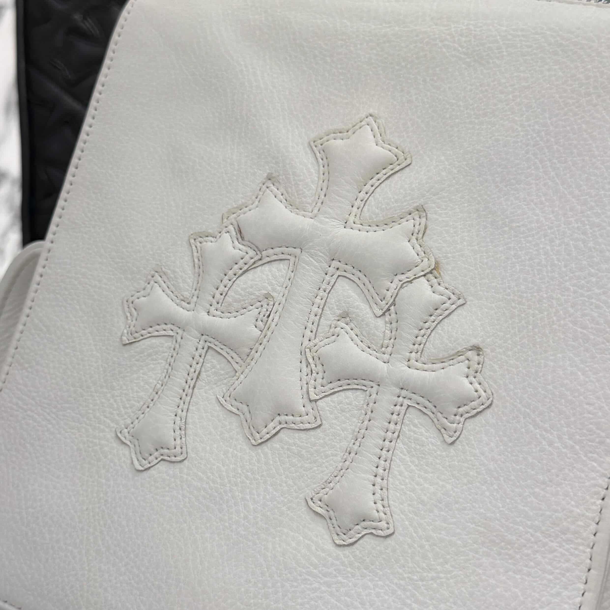 CHROME HEARTS PLUG 3 Cemetary Cross Patch Leather Shoulder Bag クロムハーツ プラグ 3セメタリークロス パッチ レザー ショルダーバッグ