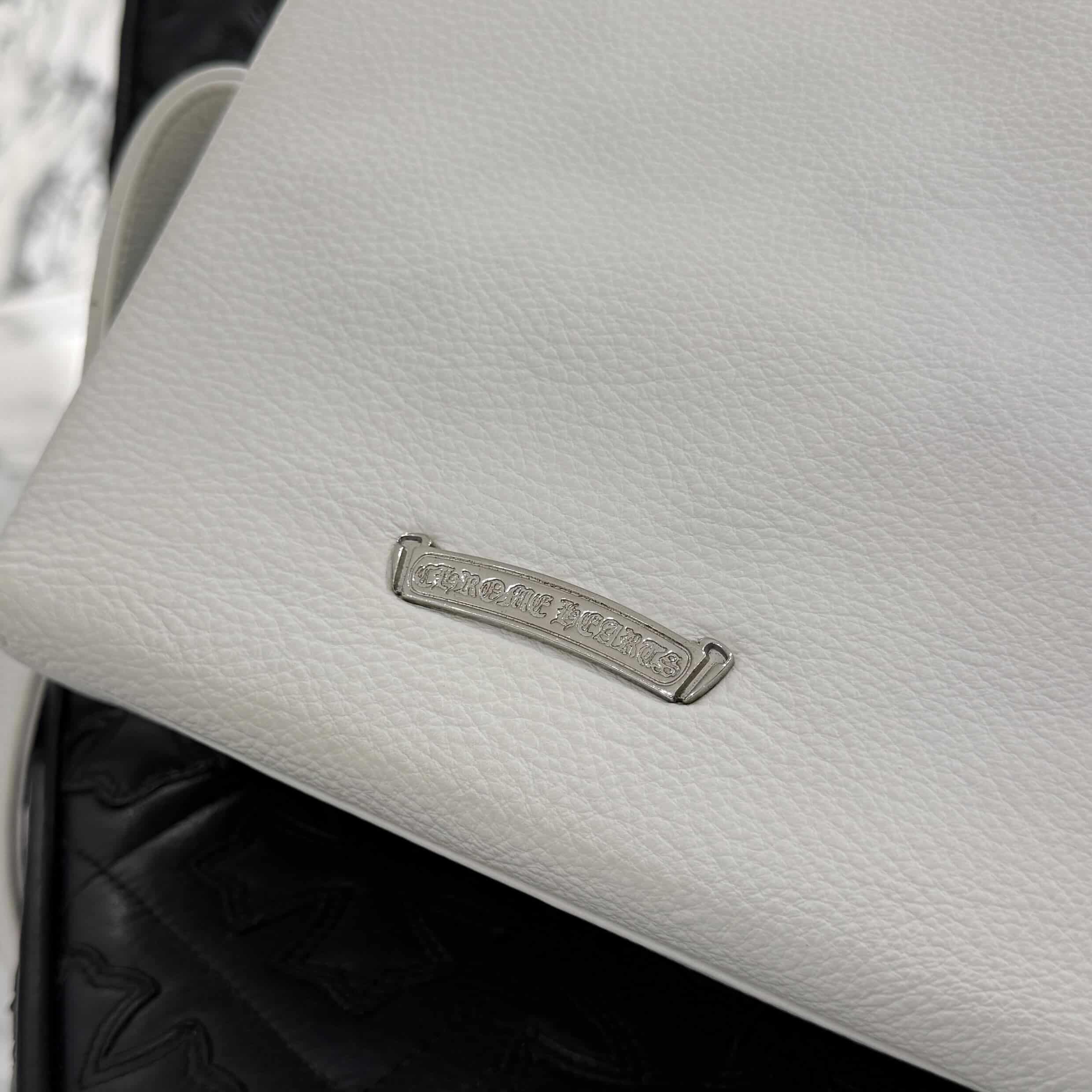 CHROME HEARTS PLUG 3 Cemetary Cross Patch Leather Shoulder Bag クロムハーツ プラグ 3セメタリークロス パッチ レザー ショルダーバッグ