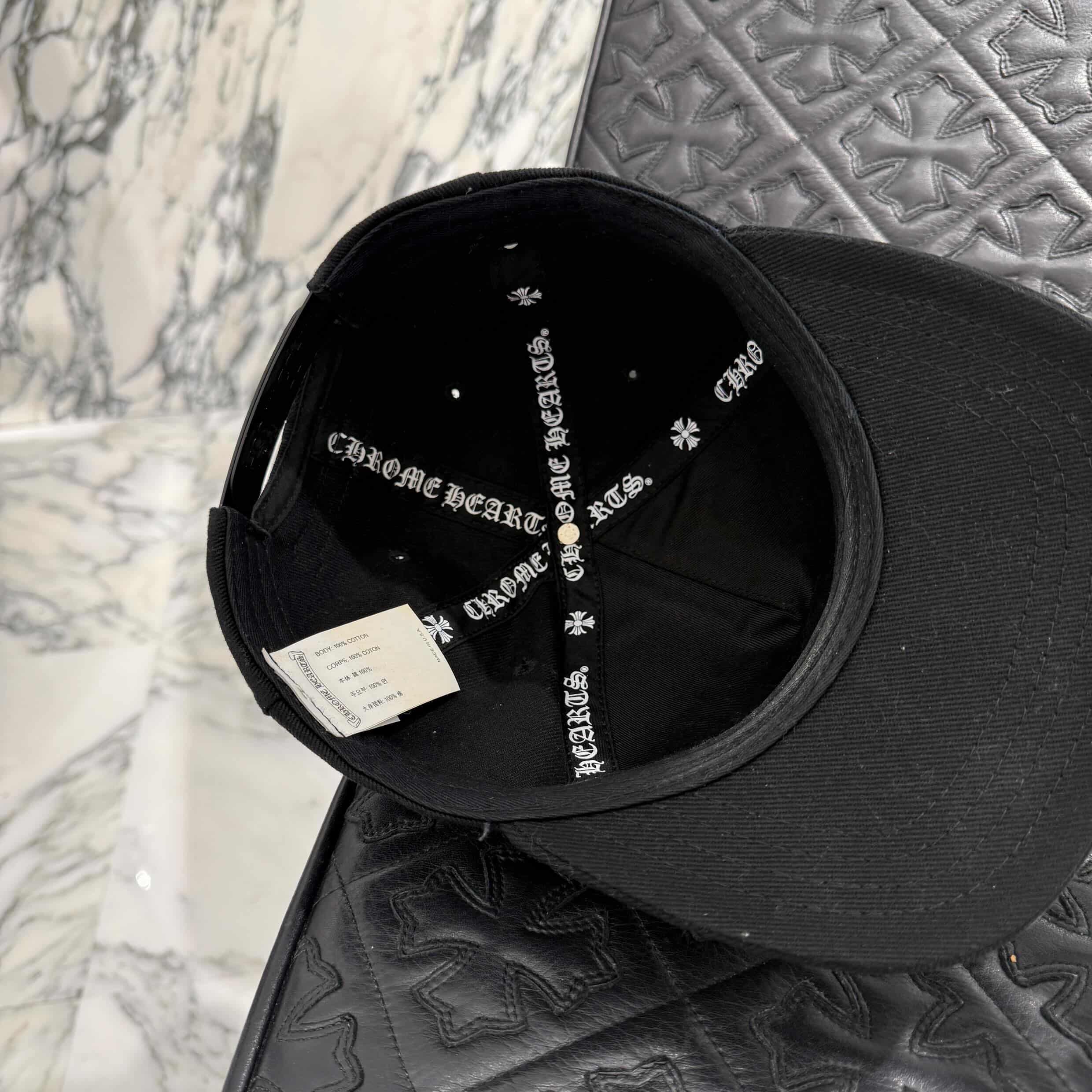 CHROME HEARTS Vertical Logo Trucker Cap Size ONE SIZE (53-60) クロムハーツ ヴァーティカルロゴ トラッカーキャップ サイズONE SIZE (53-60)