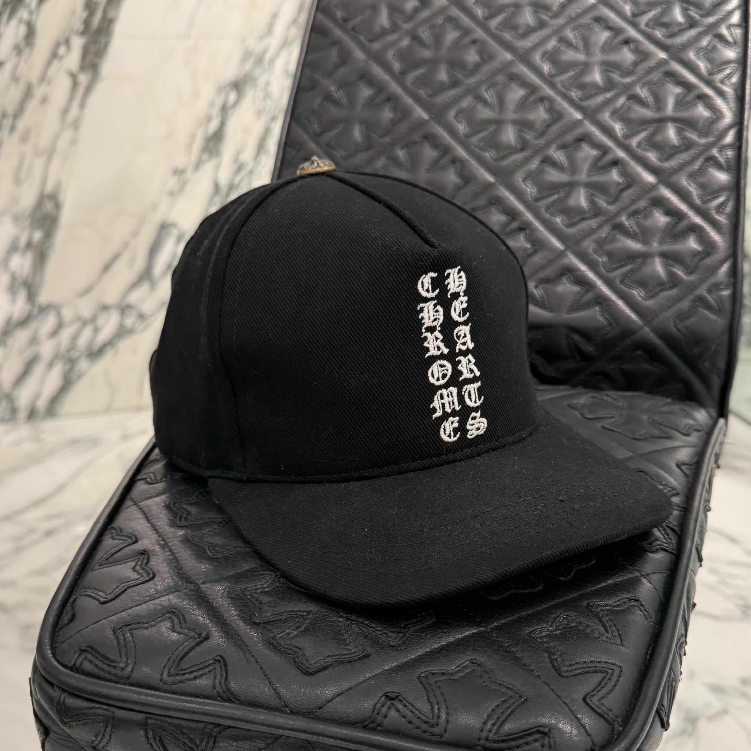 CHROME HEARTS Vertical Logo Trucker Cap Size ONE SIZE (53-60) クロムハーツ ヴァーティカルロゴ トラッカーキャップ サイズONE SIZE (53-60)